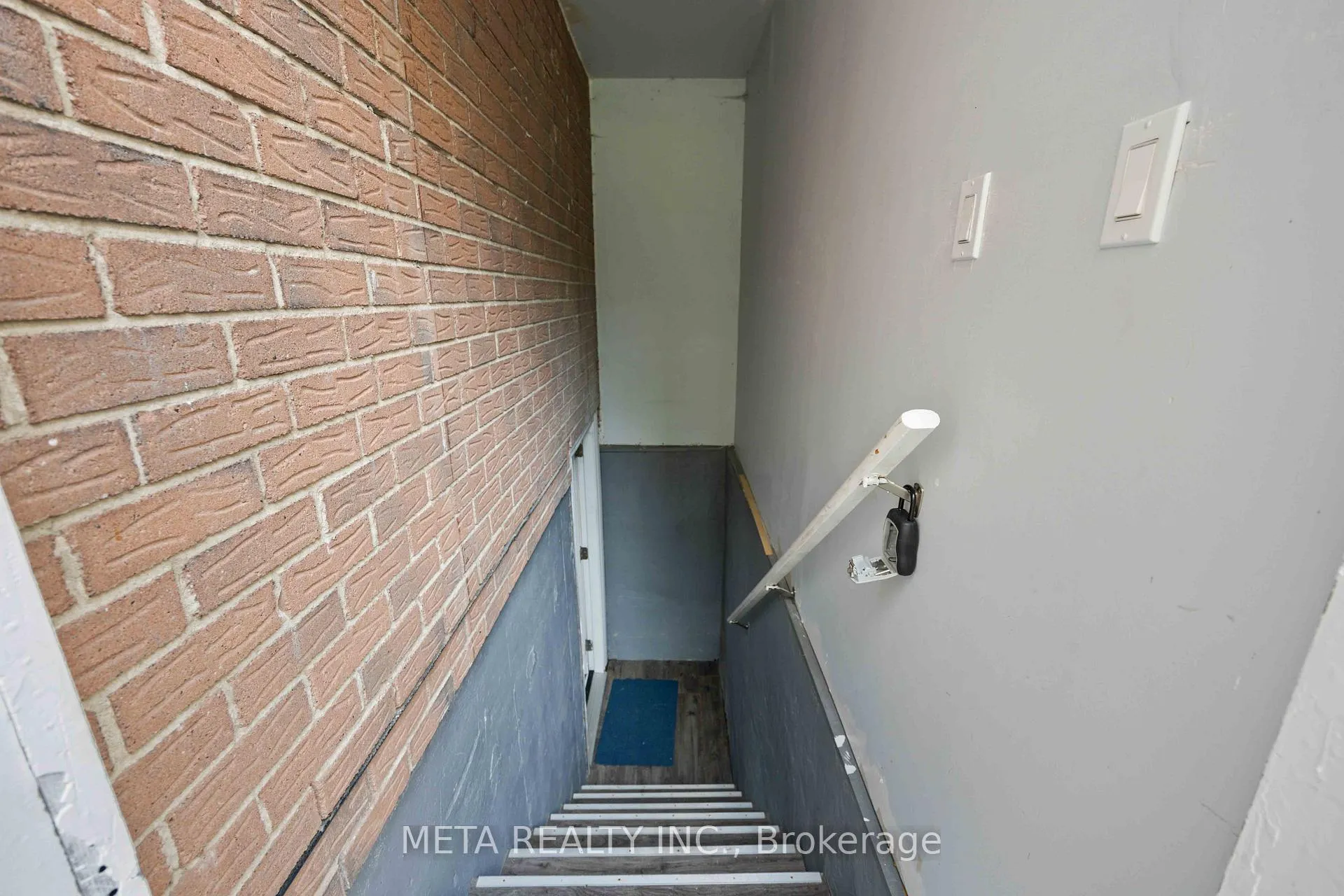 Photo 4 of Unit (Bsmt), 220 Bassett Boulevard, Whitby, Pringle Creek — HOMEH