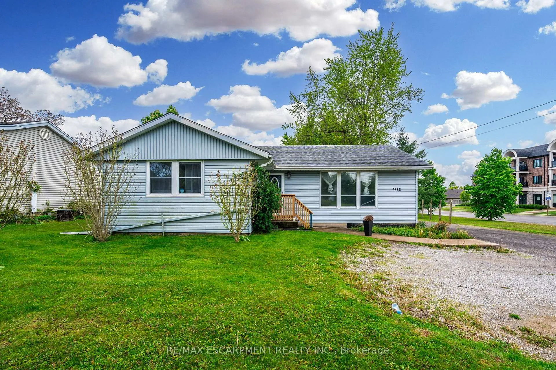 Photo 3 of 2583 Binbrook Road, Hamilton, Binbrook — HOMEH