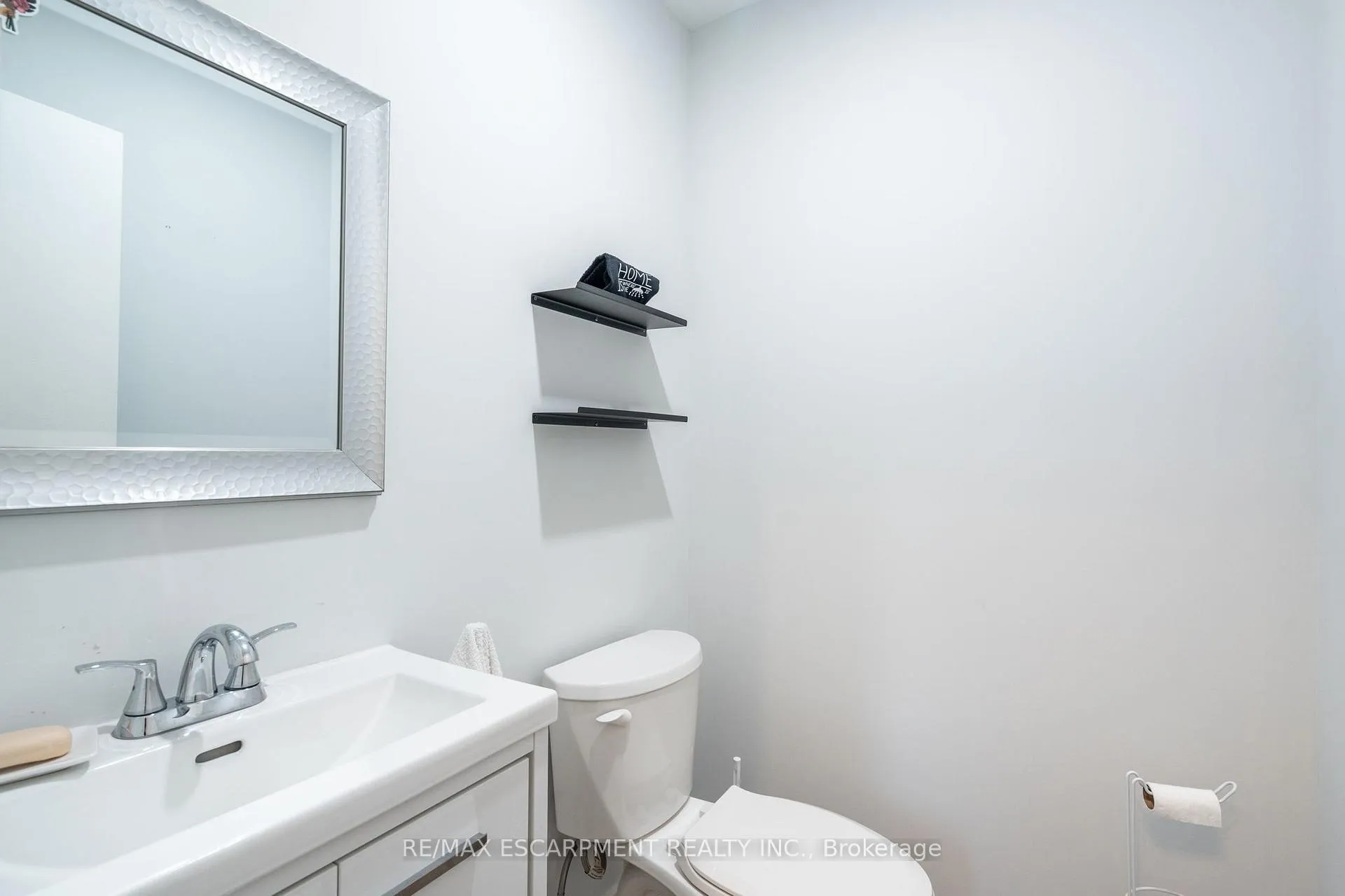 Photo 8 of 2583 Binbrook Road, Hamilton, Binbrook — HOMEH