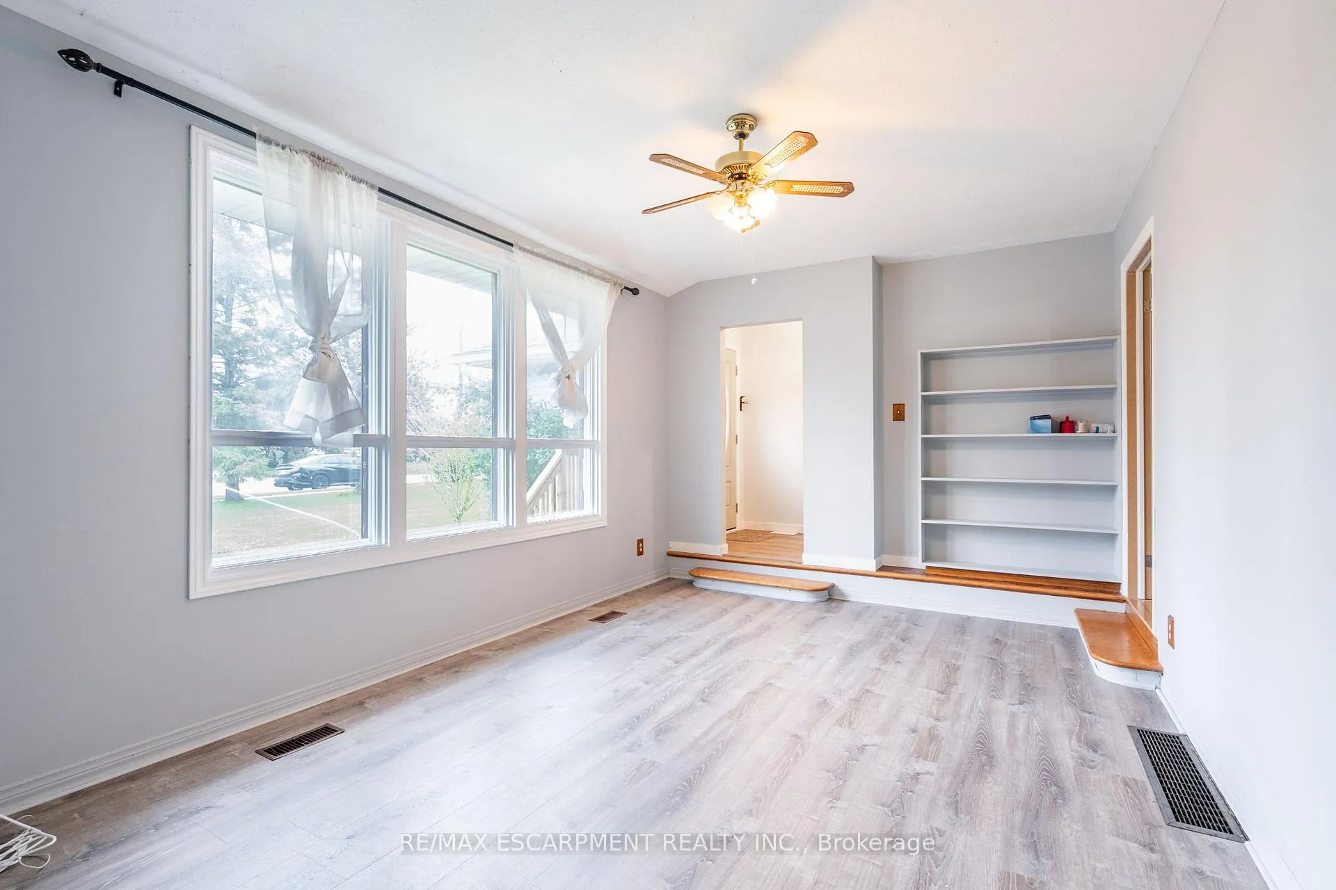 Photo 10 of 2583 Binbrook Road, Hamilton, Binbrook — HOMEH