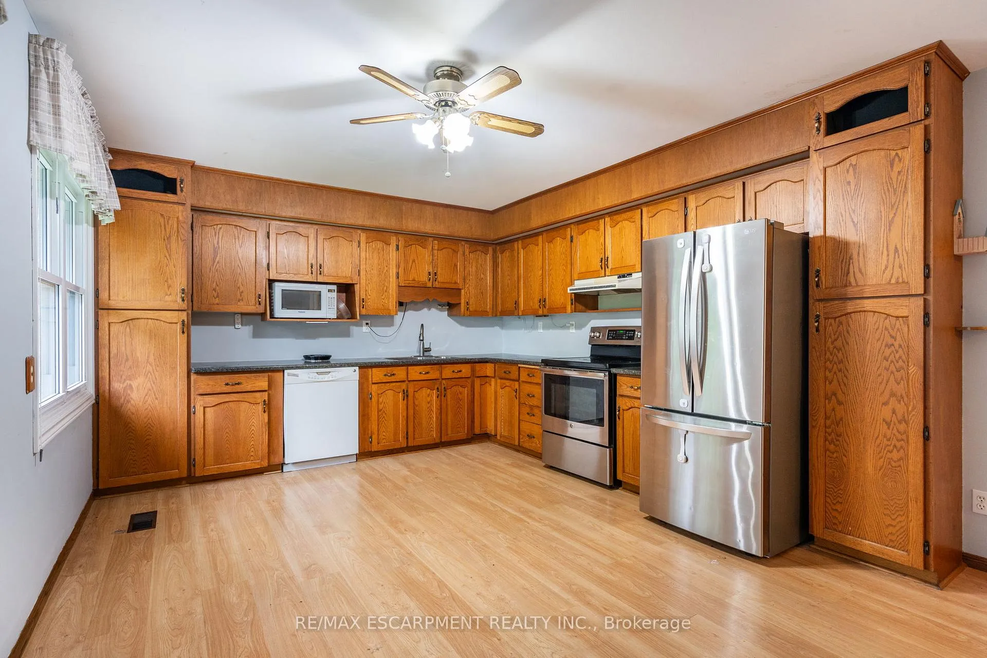 Photo 13 of 2583 Binbrook Road, Hamilton, Binbrook — HOMEH
