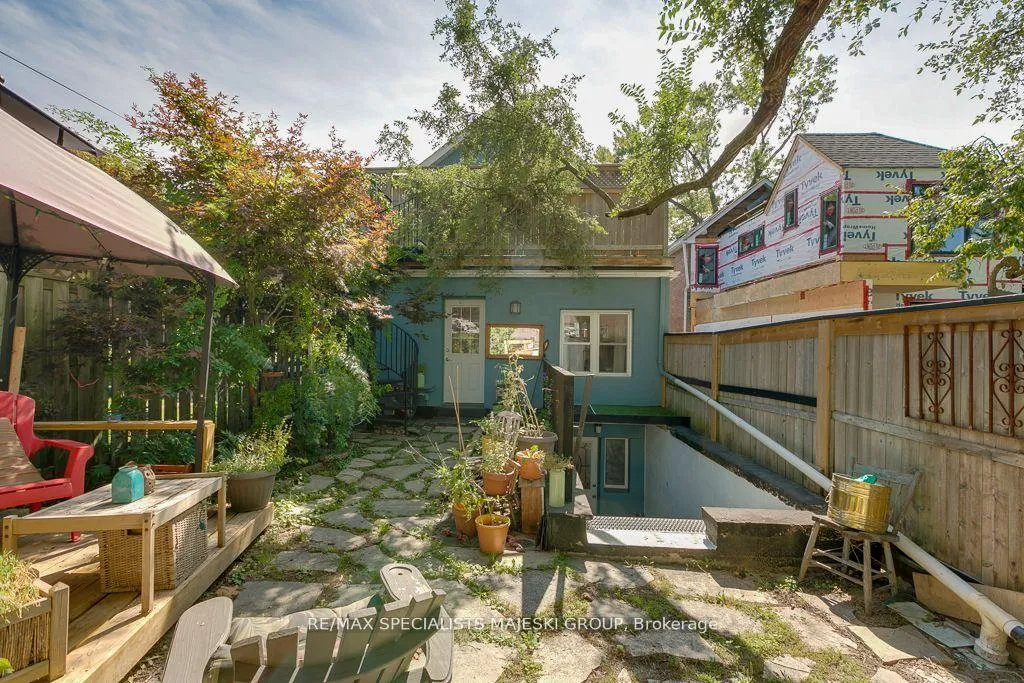 Photo 2 of Unit Bsmnt, 14 Helena Avenue, Toronto, Wychwood — HOMEH