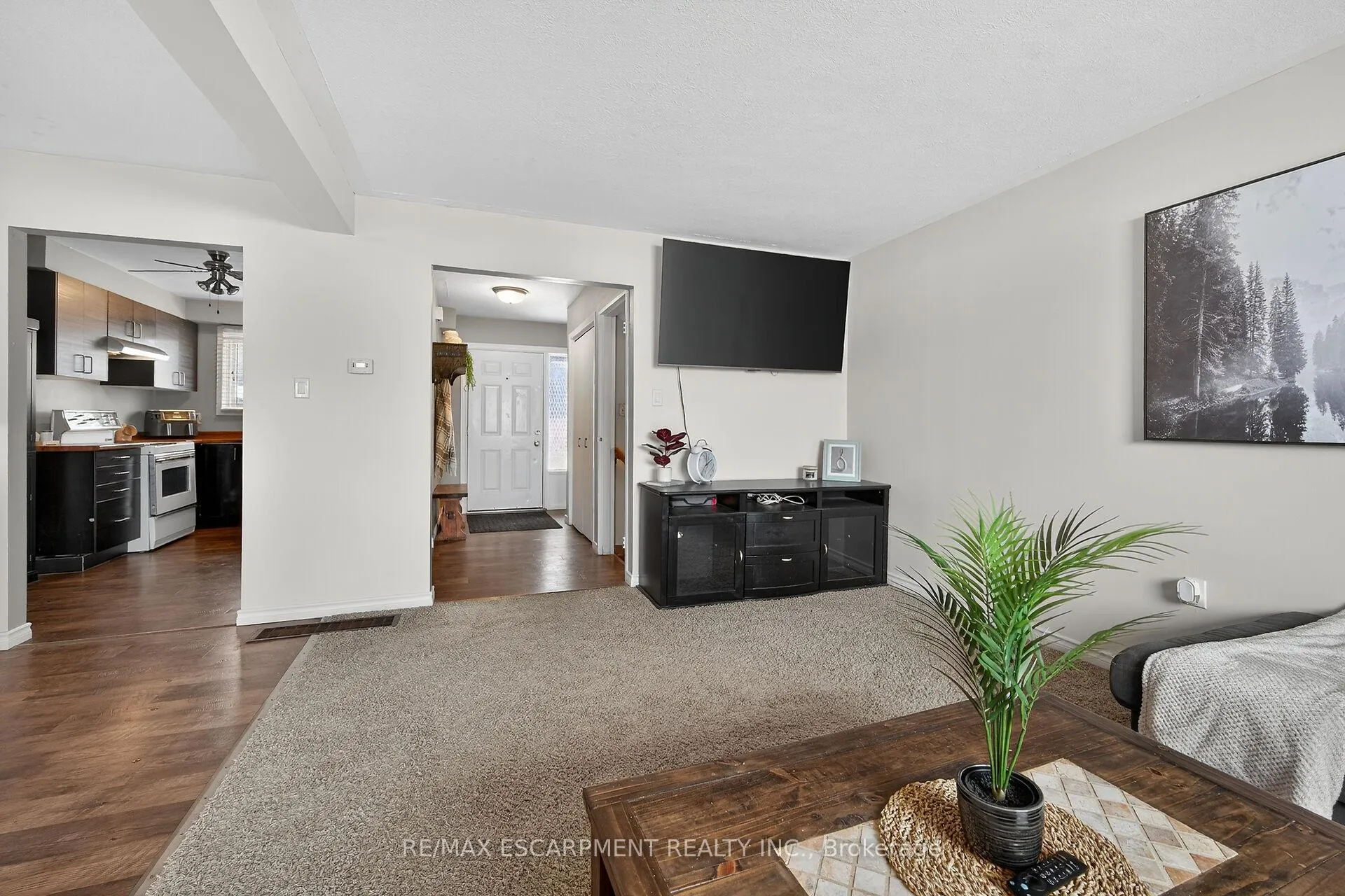 Photo 6 of Unit 26, 49 Peel Street, Haldimand — HOMEH