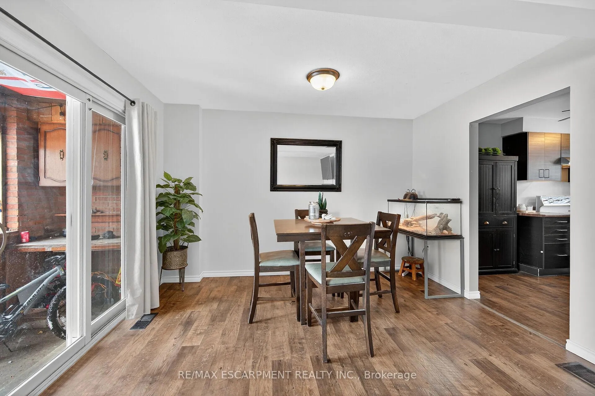 Photo 8 of Unit 26, 49 Peel Street, Haldimand — HOMEH