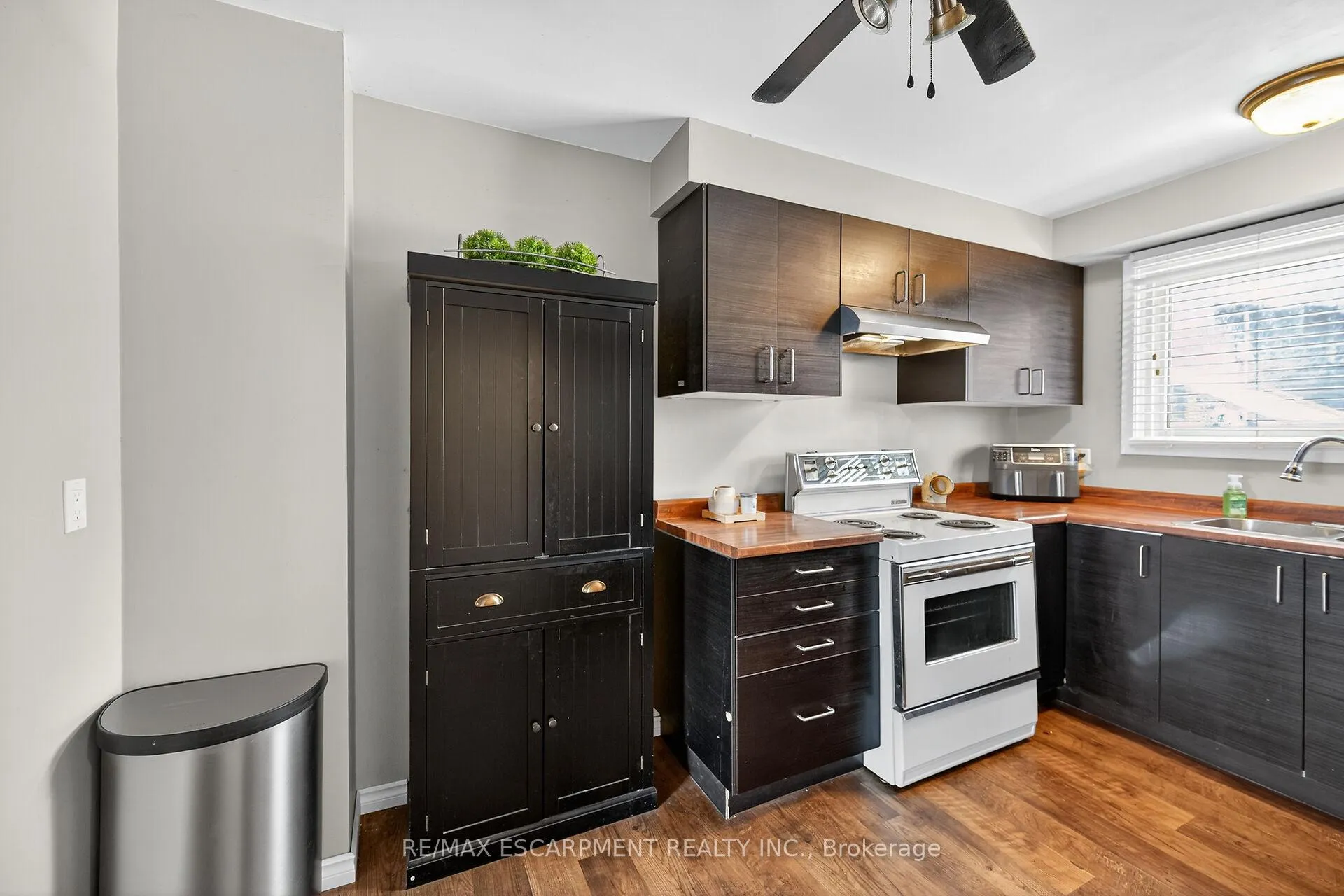 Photo 15 of Unit 26, 49 Peel Street, Haldimand — HOMEH