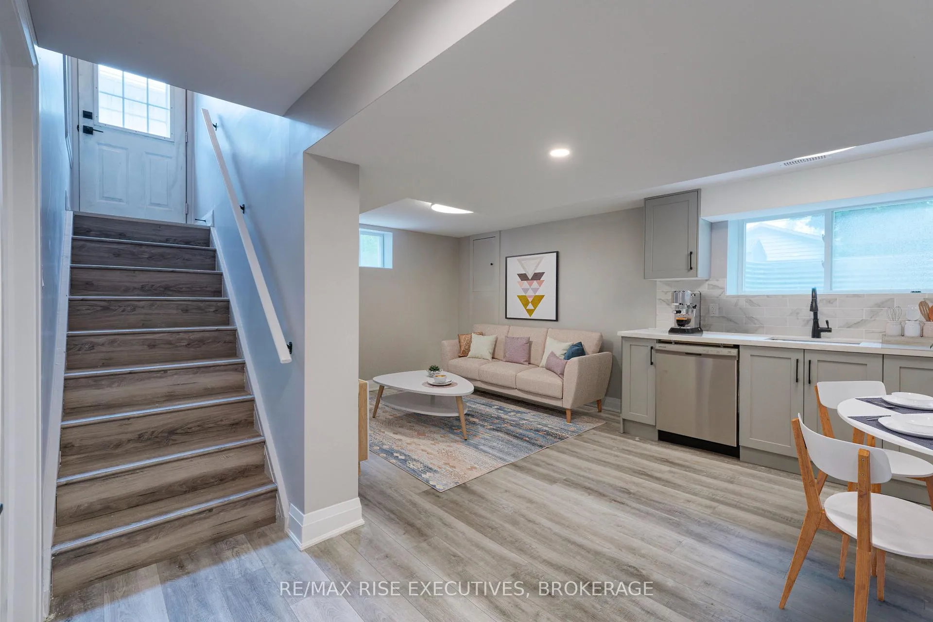 Photo 4 of Unit 2, 86 Morenz Crescent, Kingston, Rideau — HOMEH