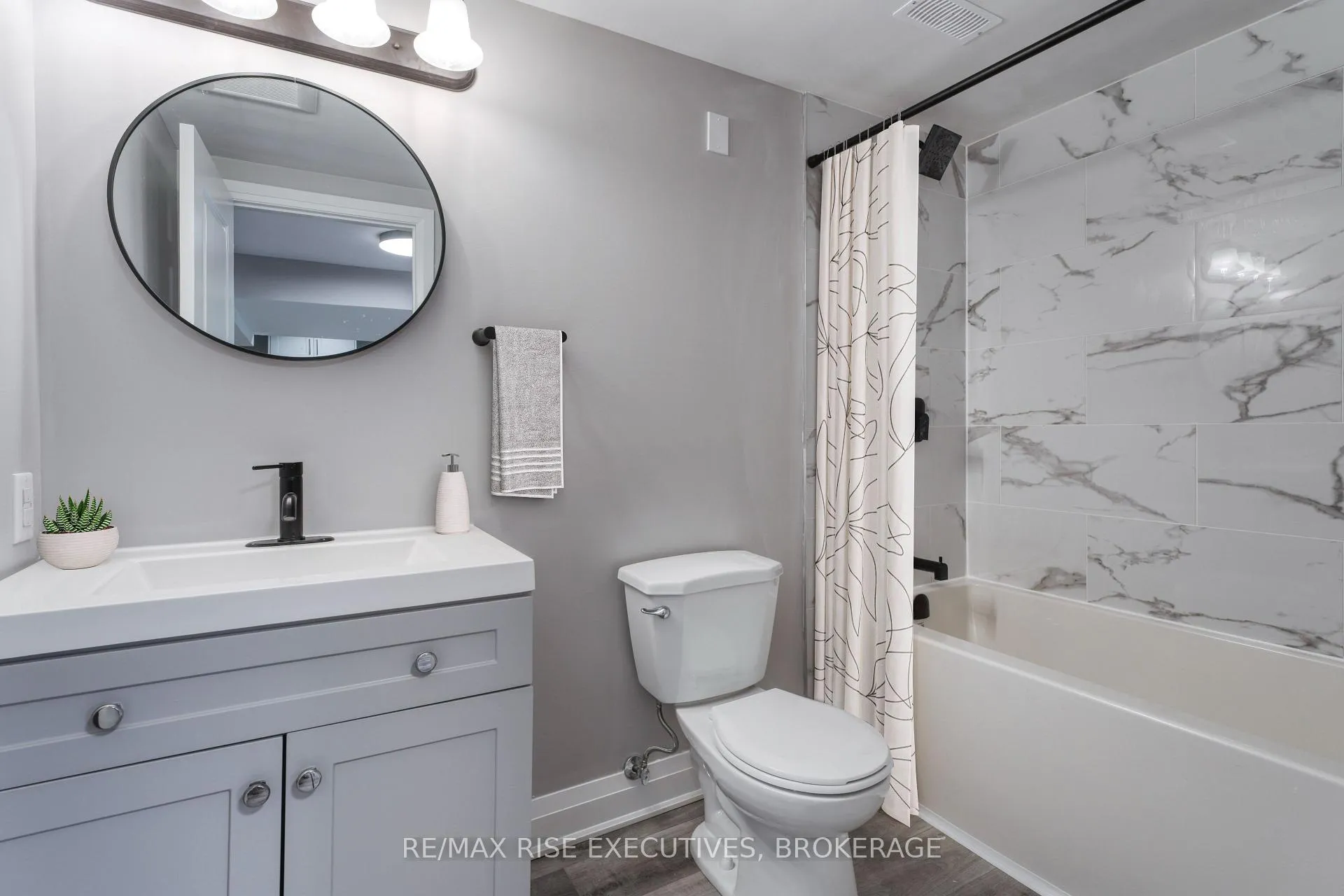 Photo 11 of Unit 2, 86 Morenz Crescent, Kingston, Rideau — HOMEH