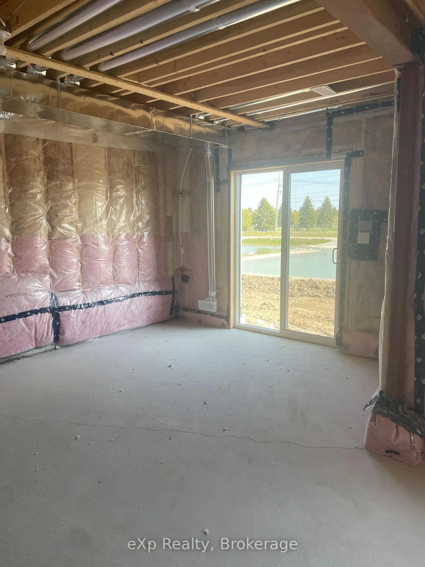 Photo 15 of 25 Fenn Crescent, New Tecumseth, Rural New Tecumseth — HOMEH