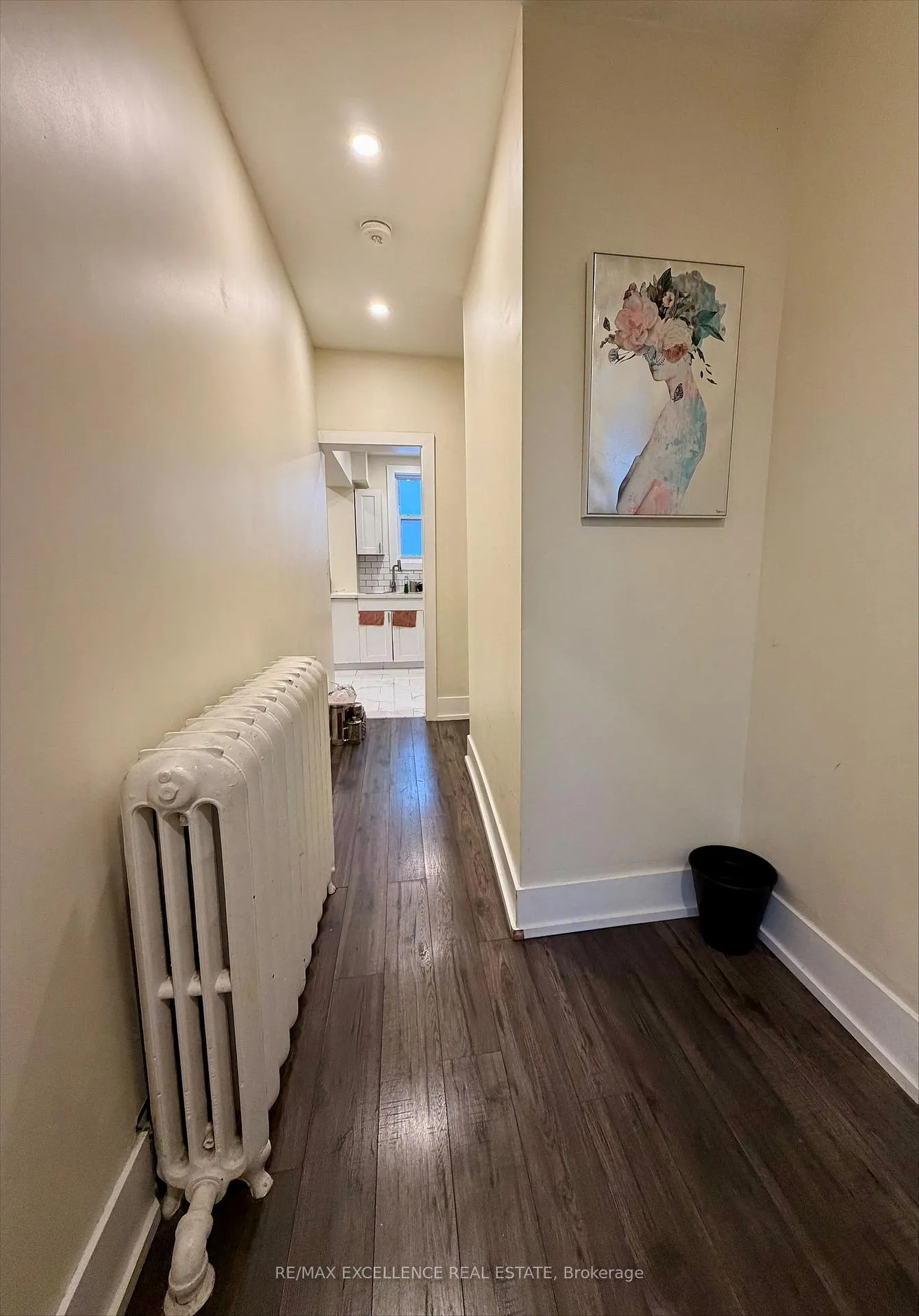 Photo 4 of 395 Aberdeen Avenue, Hamilton, Kirkendall — HOMEH