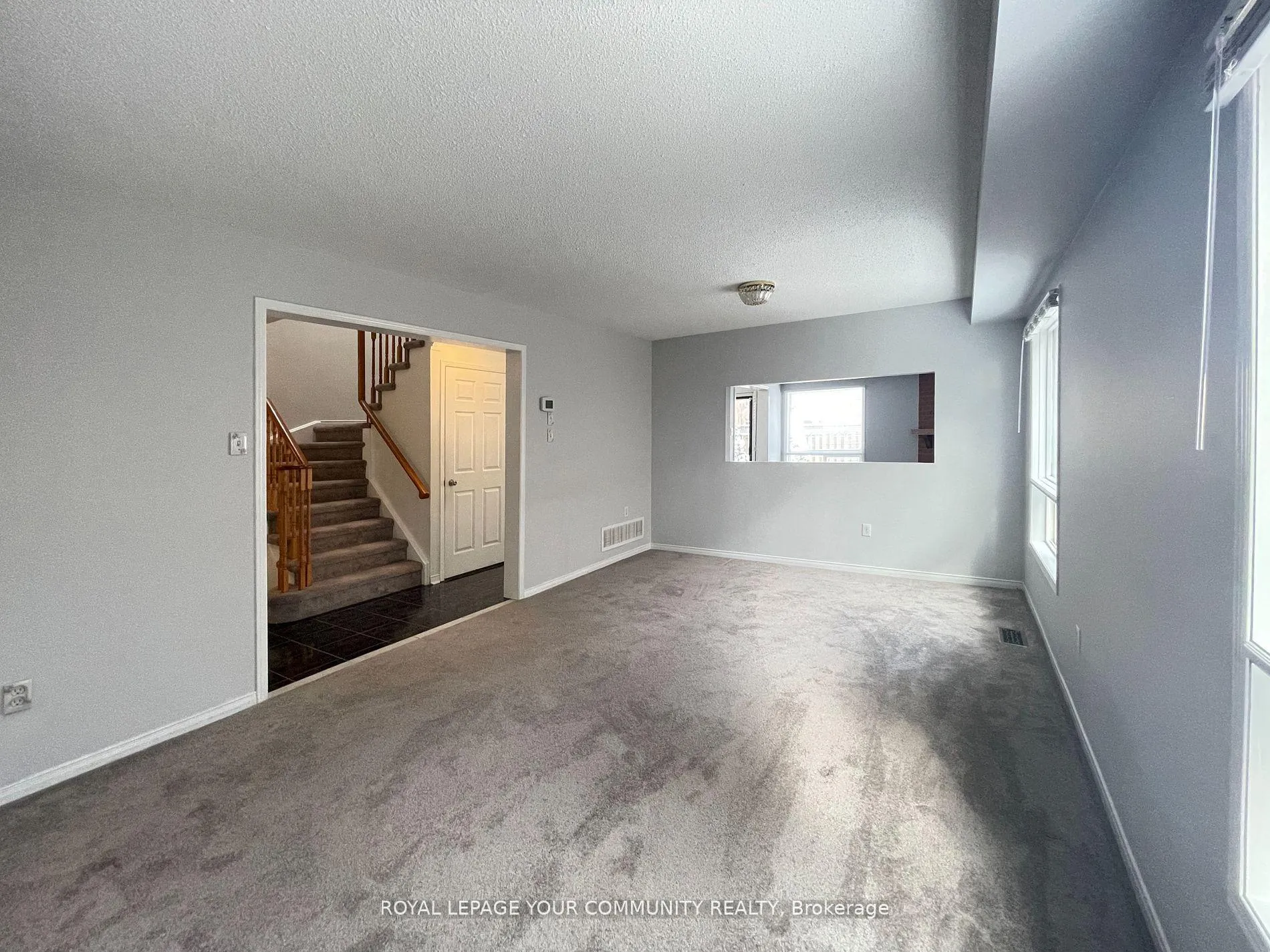 Photo 5 of 38 Ralph Court, Markham, Middlefield — HOMEH