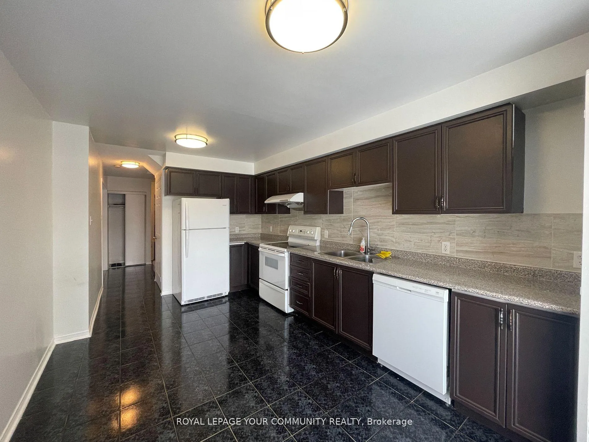 Photo 11 of 38 Ralph Court, Markham, Middlefield — HOMEH