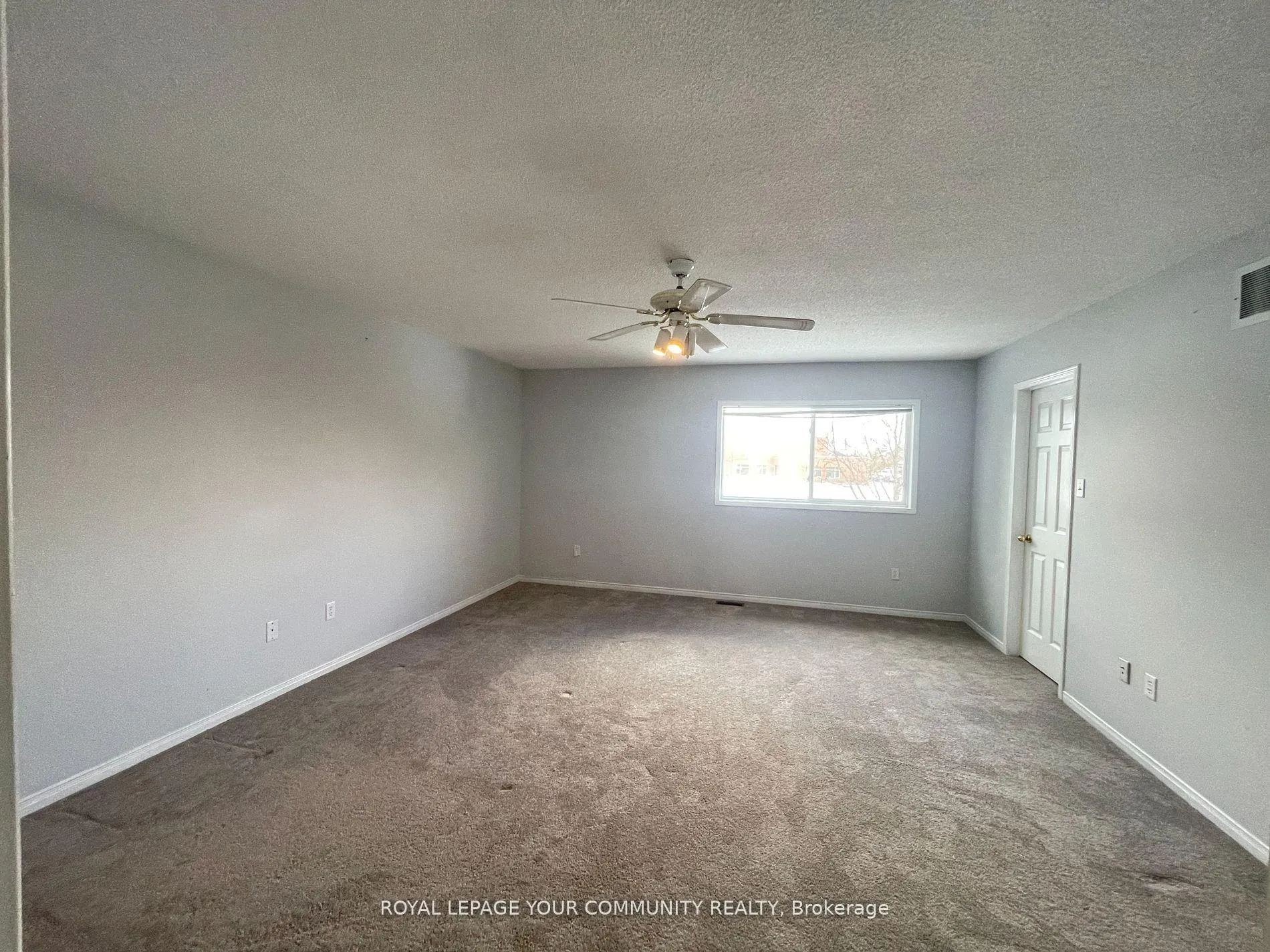 Photo 12 of 38 Ralph Court, Markham, Middlefield — HOMEH