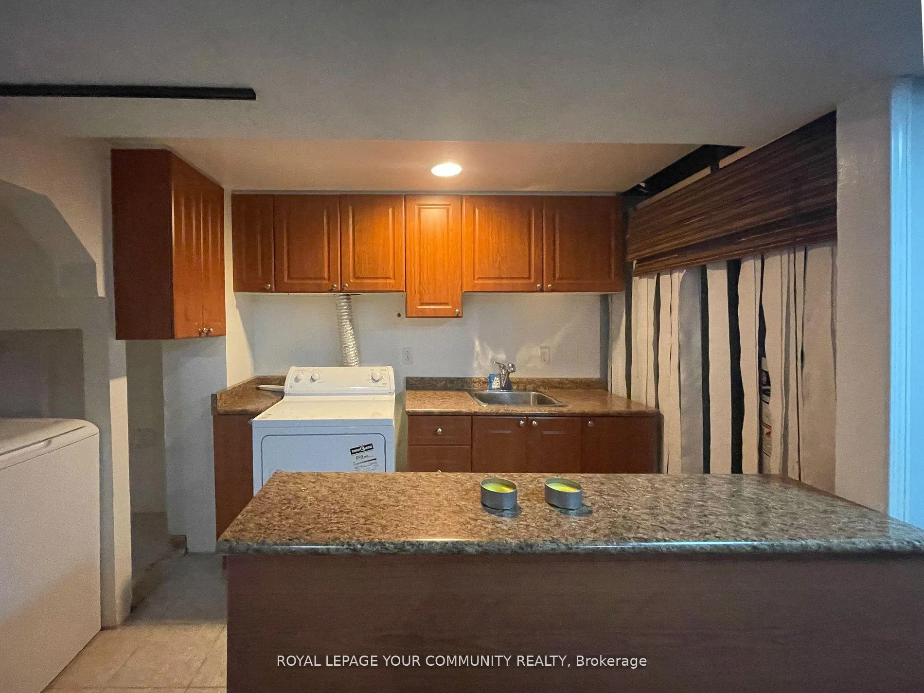 Photo 22 of 38 Ralph Court, Markham, Middlefield — HOMEH