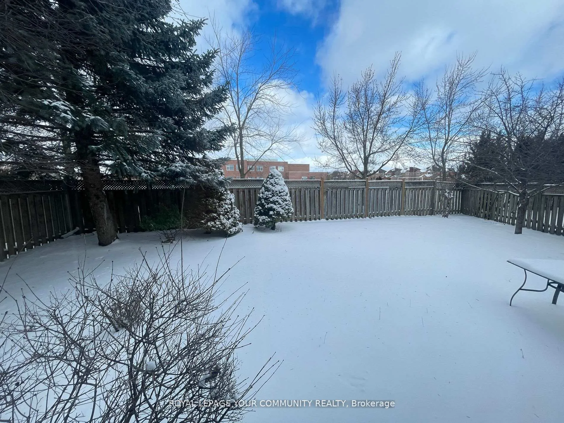 Photo 27 of 38 Ralph Court, Markham, Middlefield — HOMEH