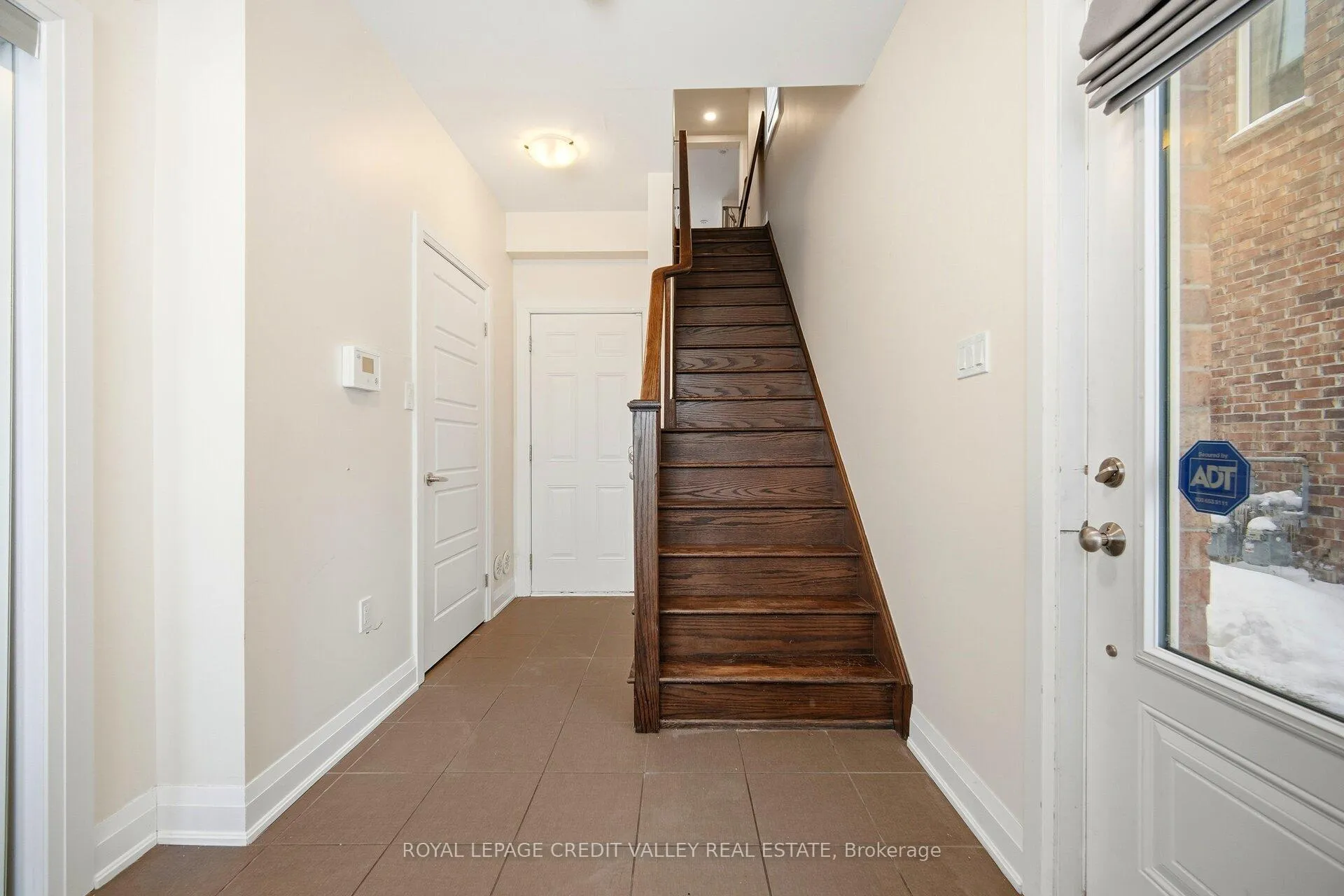 Photo 7 of 565 Goldenrod Lane, Kitchener, Rosenburg — HOMEH