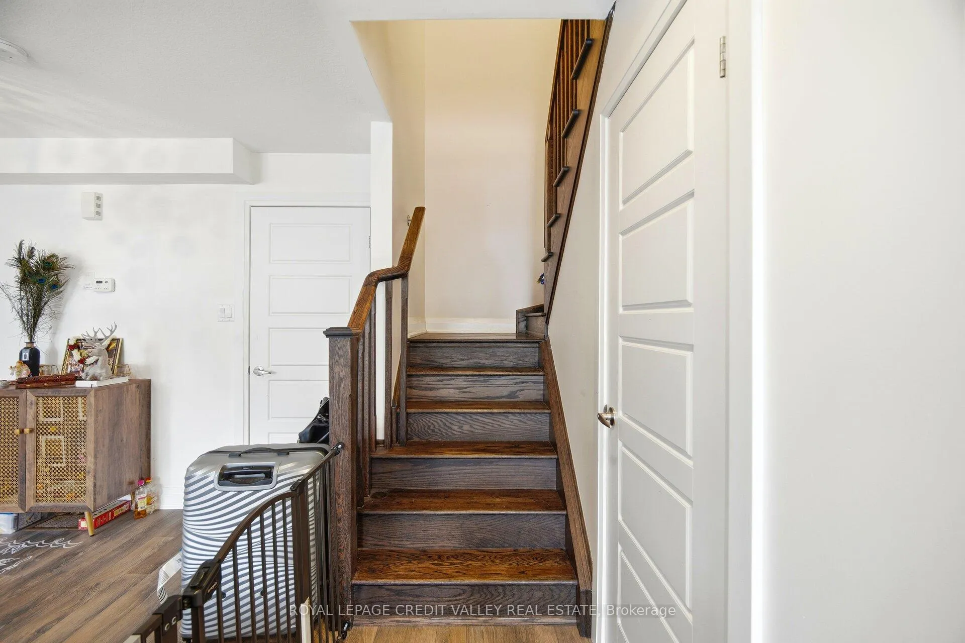 Photo 23 of 565 Goldenrod Lane, Kitchener, Rosenburg — HOMEH