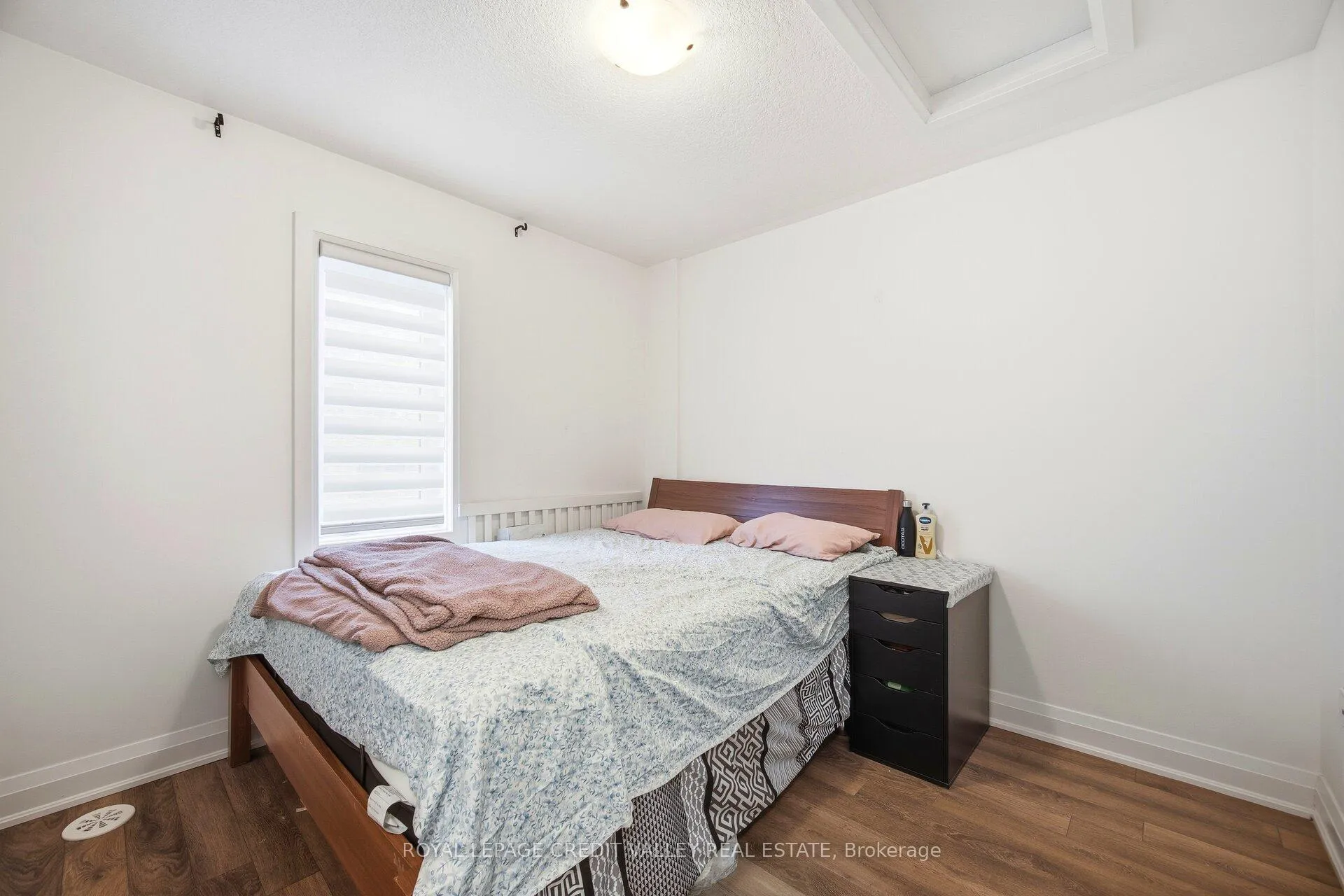 Photo 33 of 565 Goldenrod Lane, Kitchener, Rosenburg — HOMEH