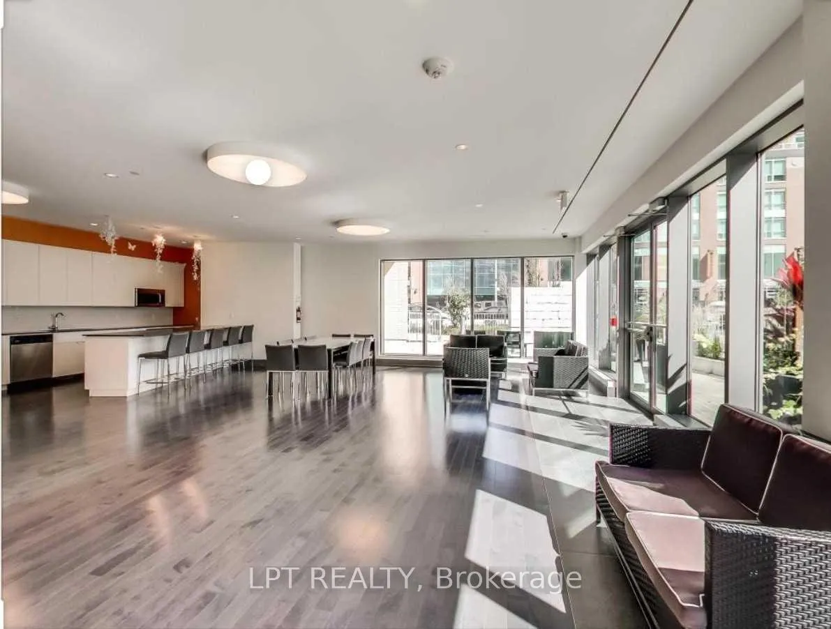 Photo 5 of Unit 1213, 69 Lynn Willians Street, Toronto, Niagara — HOMEH