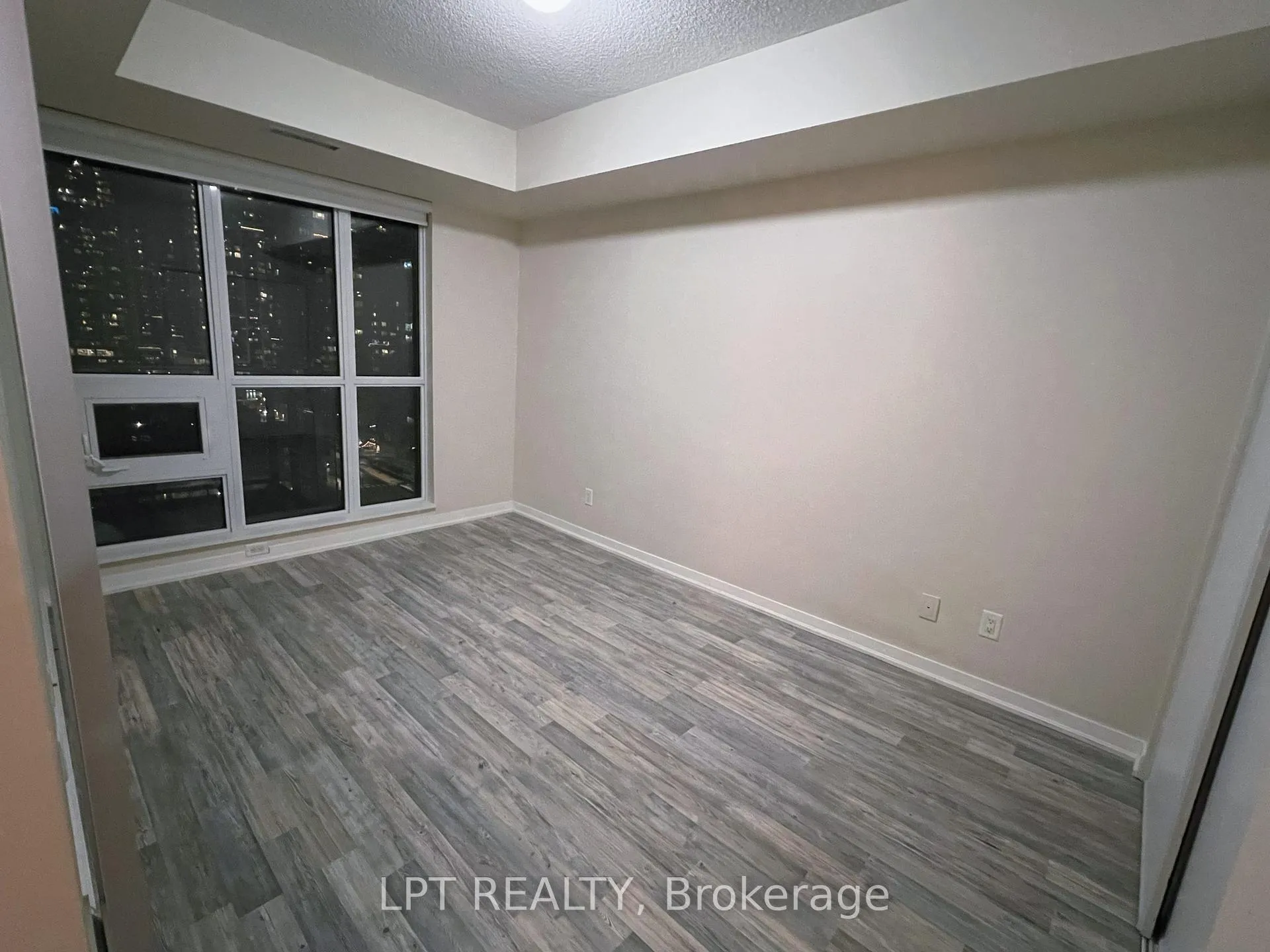 Photo 8 of Unit 1213, 69 Lynn Willians Street, Toronto, Niagara — HOMEH