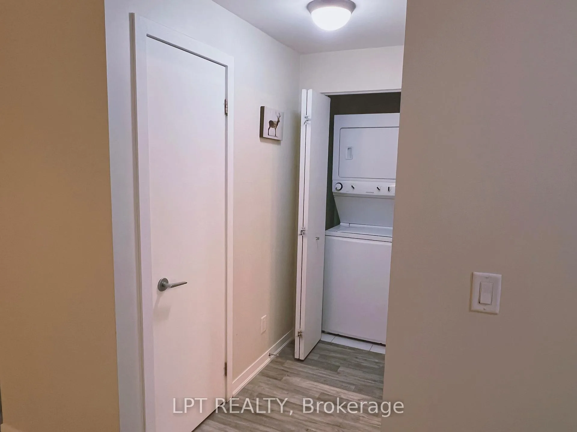 Photo 13 of Unit 1213, 69 Lynn Willians Street, Toronto, Niagara — HOMEH