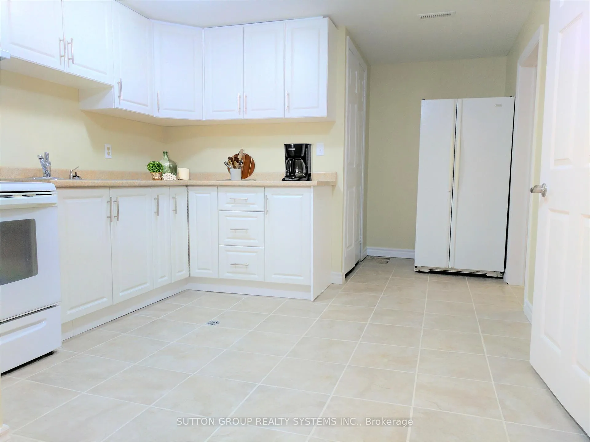 Photo 5 of Unit Lower, 85 Covington Crescent, Kitchener — HOMEH