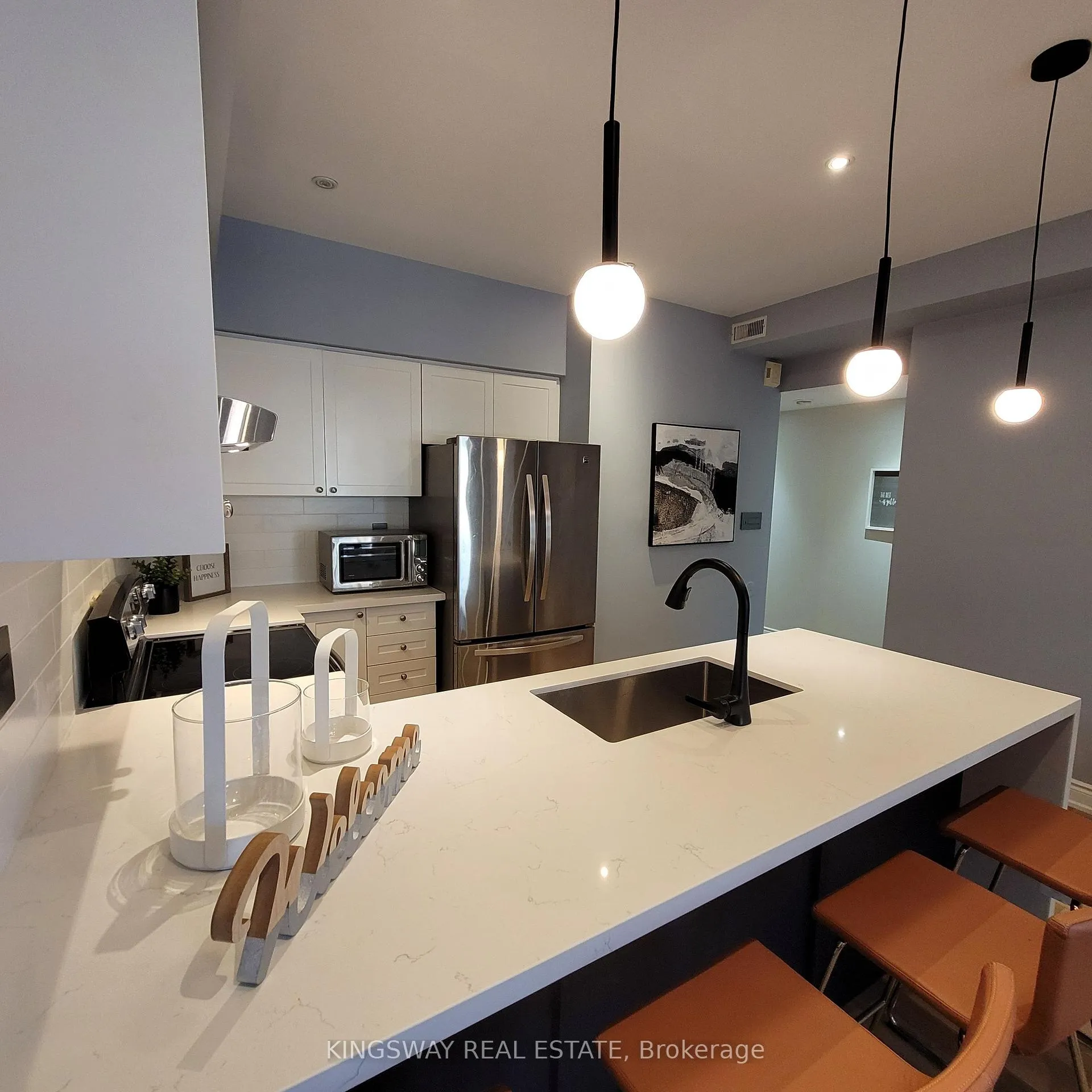 Photo 11 of 74B Coxwell Avenue, Toronto, Greenwood-Coxwell — HOMEH
