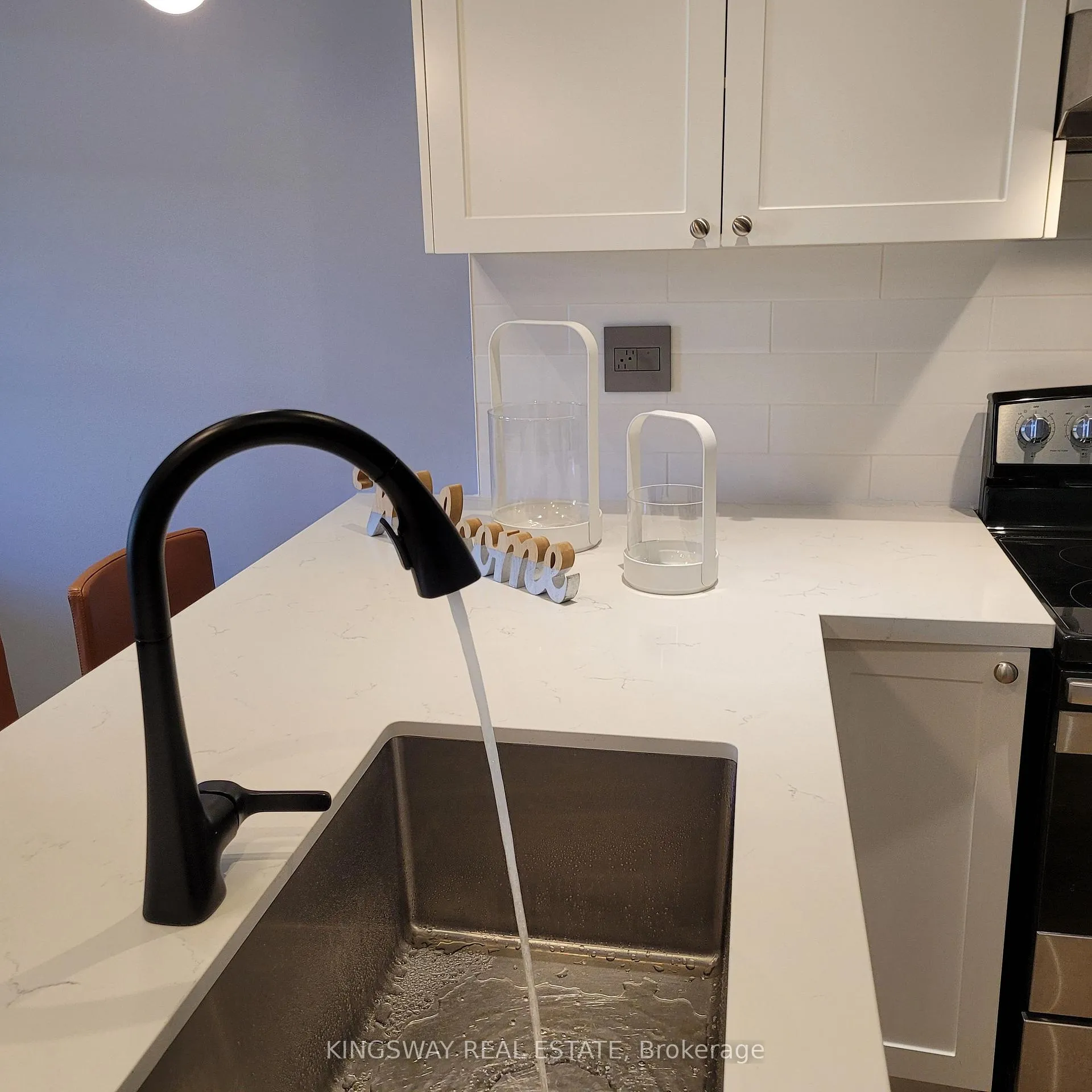 Photo 13 of 74B Coxwell Avenue, Toronto, Greenwood-Coxwell — HOMEH