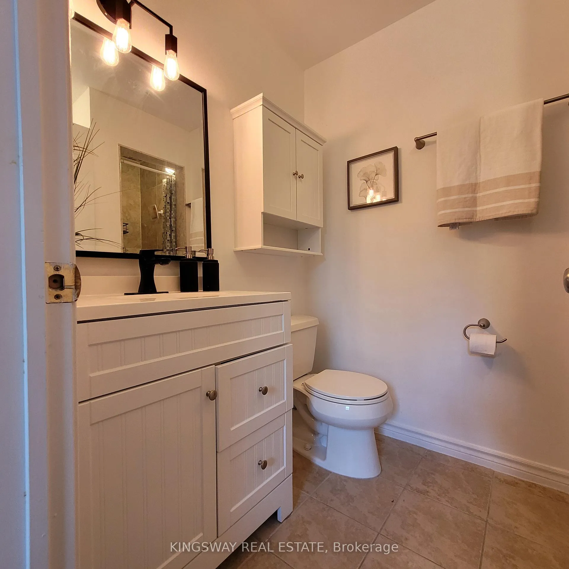 Photo 21 of 74B Coxwell Avenue, Toronto, Greenwood-Coxwell — HOMEH