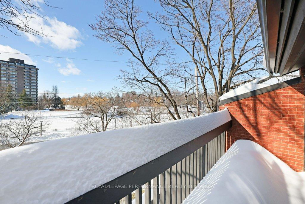 Photo 12 of 393 Echo Drive, Ottawa, Ottawa East — HOMEH