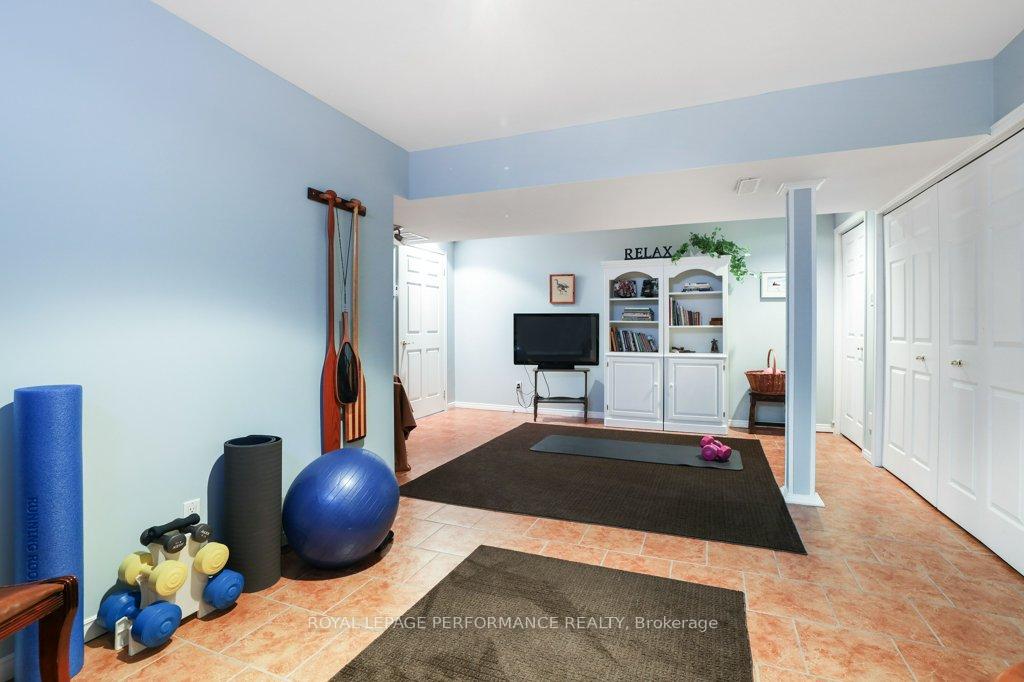 Photo 15 of 393 Echo Drive, Ottawa, Ottawa East — HOMEH
