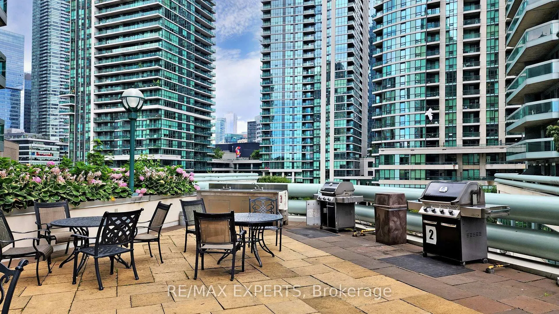 Photo 3 of Unit 1203, 10 Queens Quay W, Toronto, Waterfront Communities — HOMEH