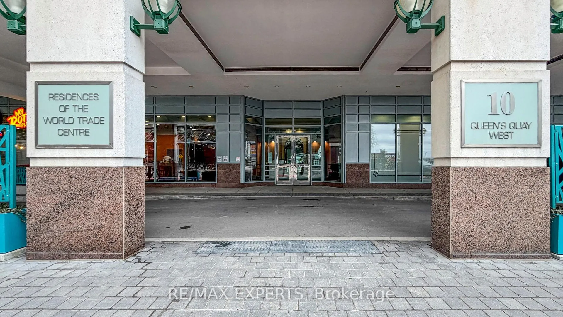 Photo 4 of Unit 1203, 10 Queens Quay W, Toronto, Waterfront Communities — HOMEH