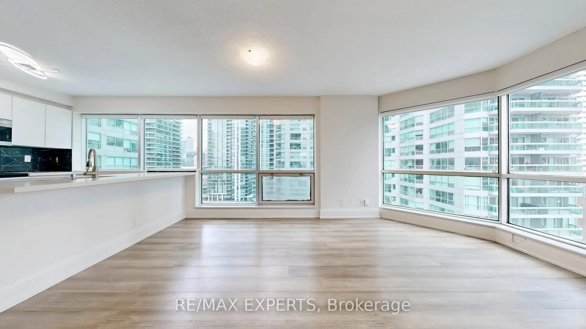 Photo 13 of Unit 1203, 10 Queens Quay W, Toronto, Waterfront Communities — HOMEH