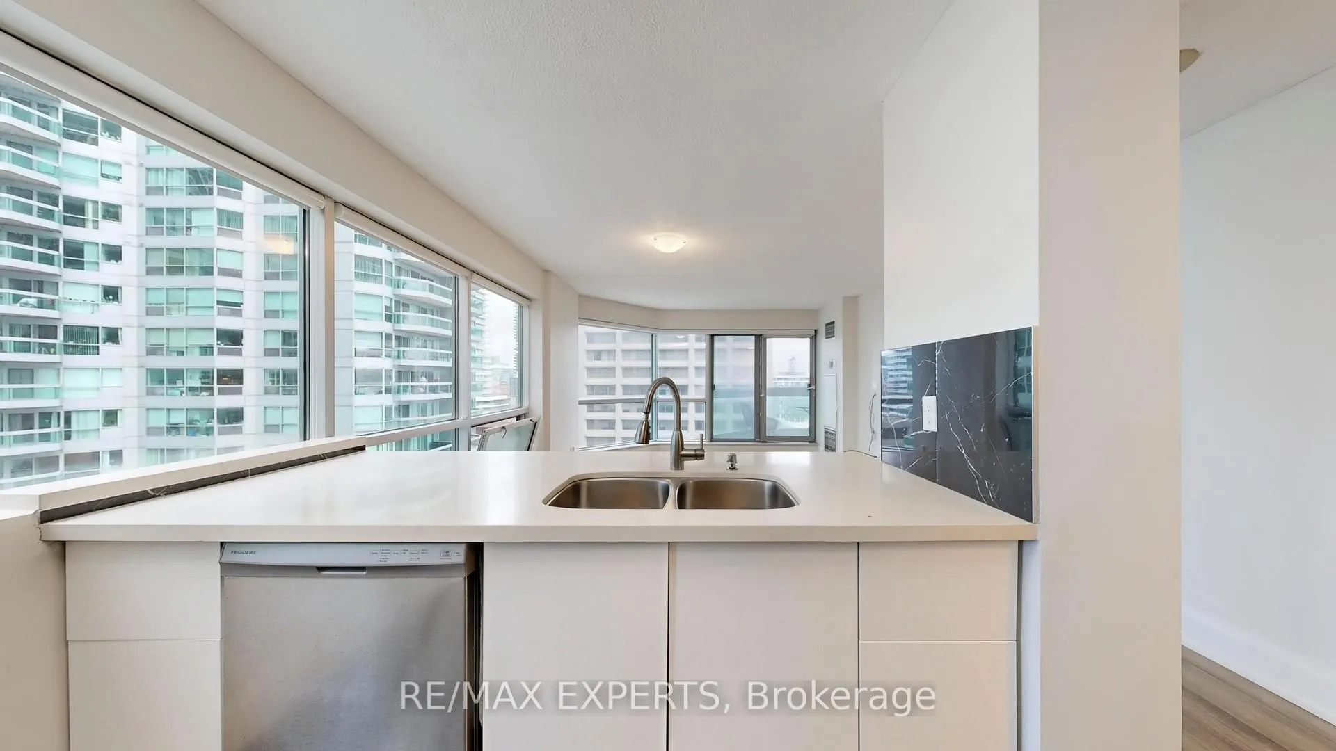 Photo 18 of Unit 1203, 10 Queens Quay W, Toronto, Waterfront Communities — HOMEH