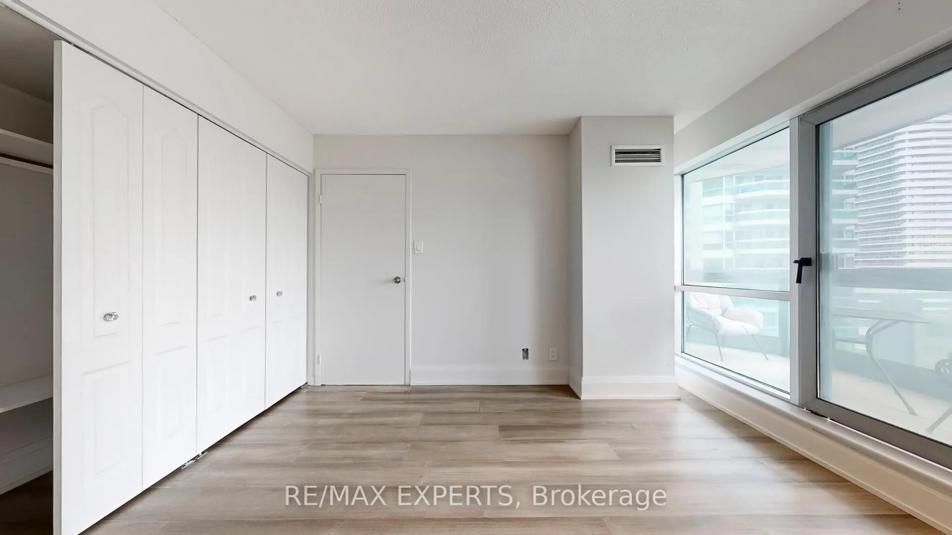 Photo 25 of Unit 1203, 10 Queens Quay W, Toronto, Waterfront Communities — HOMEH