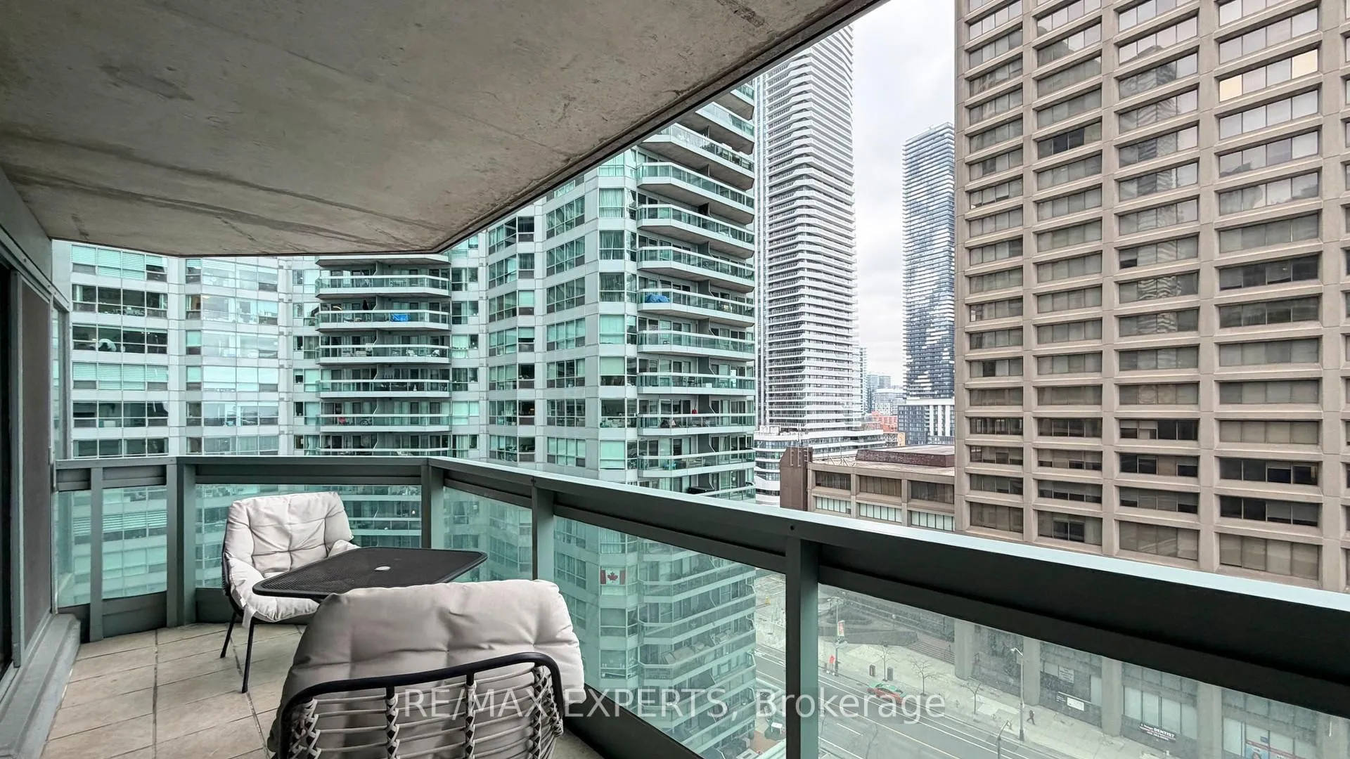 Photo 32 of Unit 1203, 10 Queens Quay W, Toronto, Waterfront Communities — HOMEH