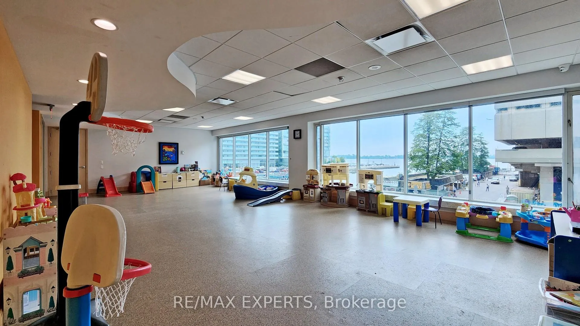 Photo 36 of Unit 1203, 10 Queens Quay W, Toronto, Waterfront Communities — HOMEH