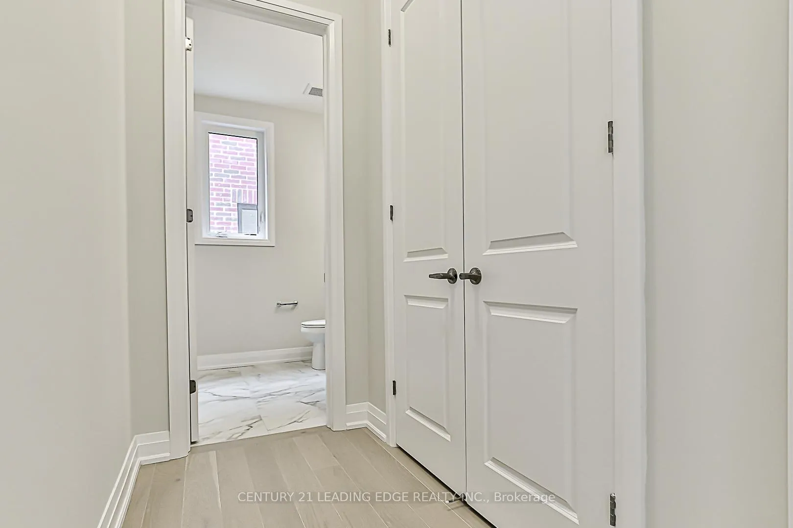 Photo 5 of 32 William Heath Court, Aurora, Aurora Highlands — HOMEH