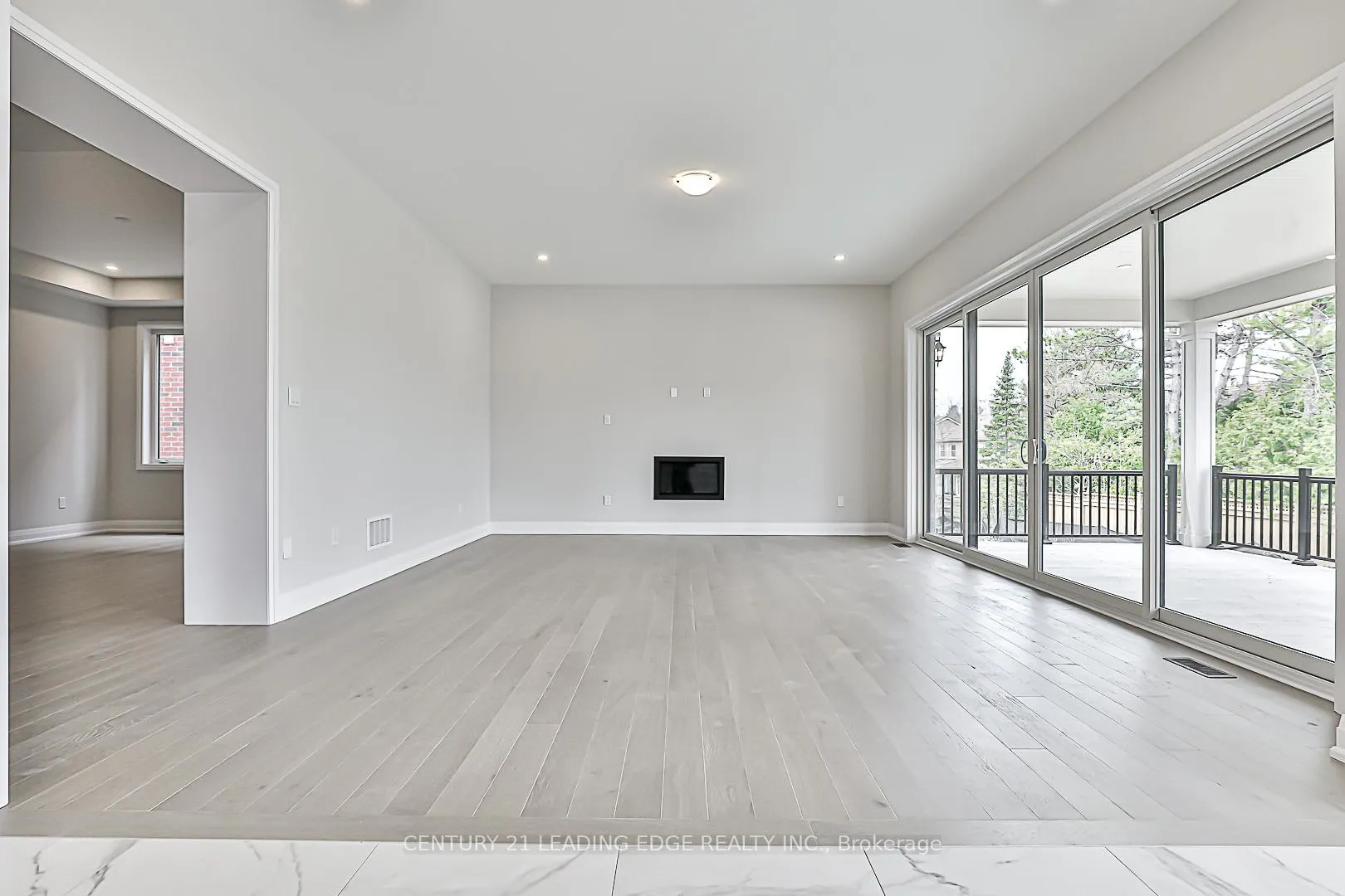 Photo 12 of 32 William Heath Court, Aurora, Aurora Highlands — HOMEH