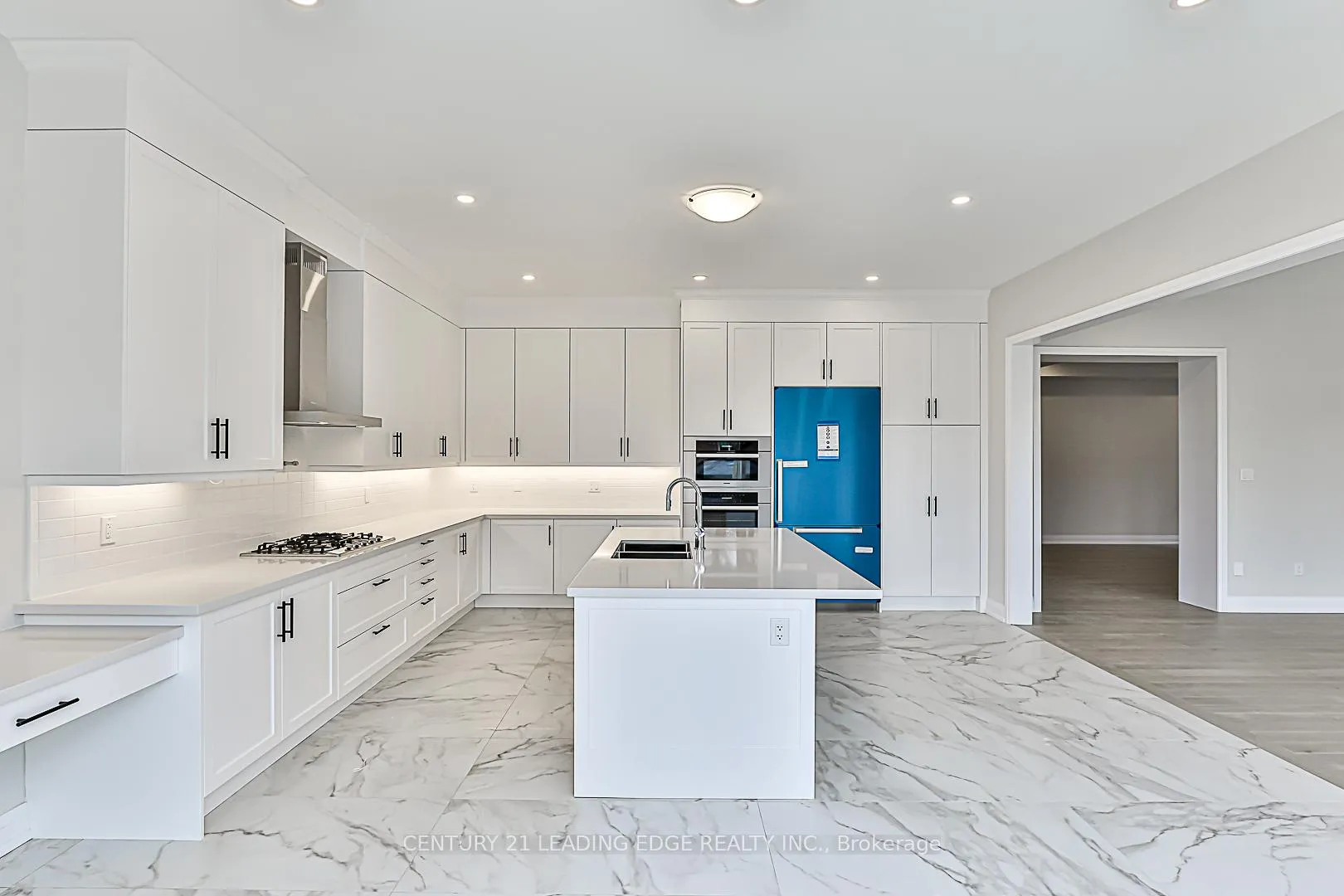 Photo 20 of 32 William Heath Court, Aurora, Aurora Highlands — HOMEH