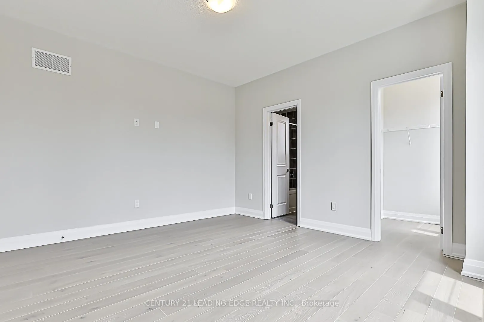 Photo 29 of 32 William Heath Court, Aurora, Aurora Highlands — HOMEH