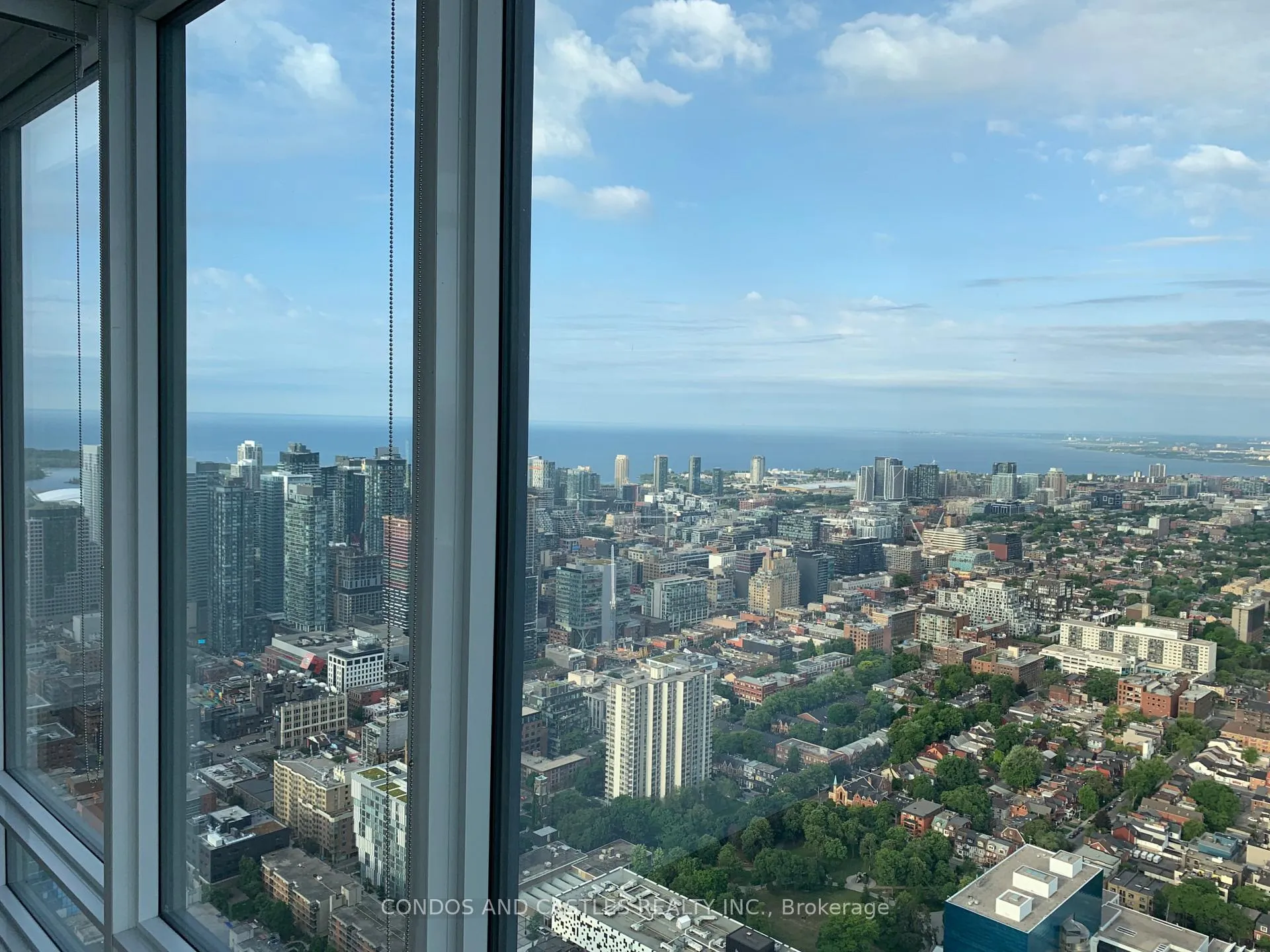 Photo 19 of Unit 5409, 488 University Avenue, Toronto, University — HOMEH