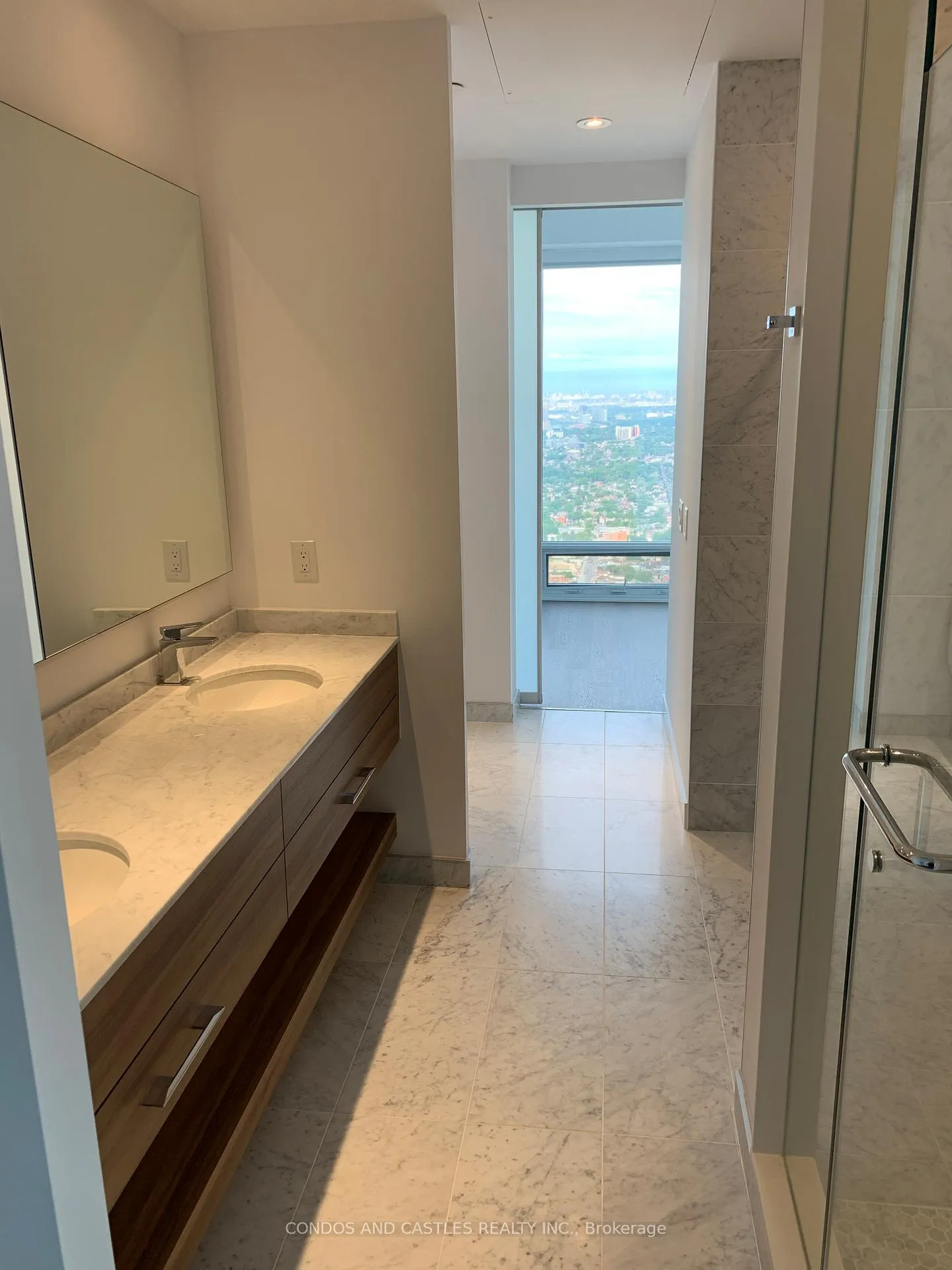 Photo 25 of Unit 5409, 488 University Avenue, Toronto, University — HOMEH