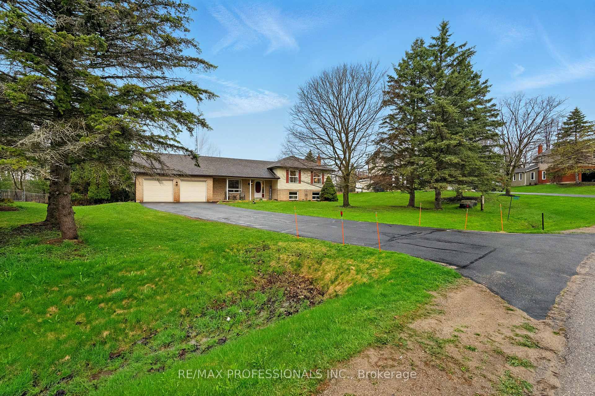 Photo 1 of 9 Sandalwood Drive, Erin, Rural Erin — HOMEH