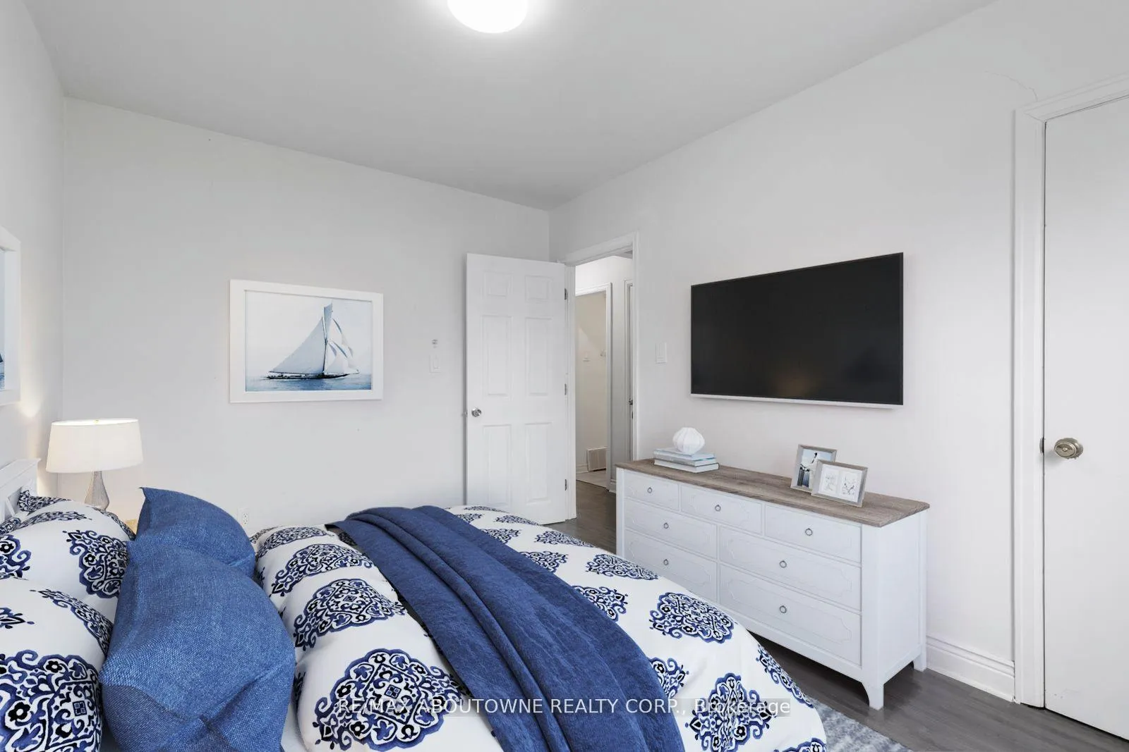 Photo 8 of Unit Upper, 559 Upper Sherman Avenue, Hamilton, Eastmount — HOMEH