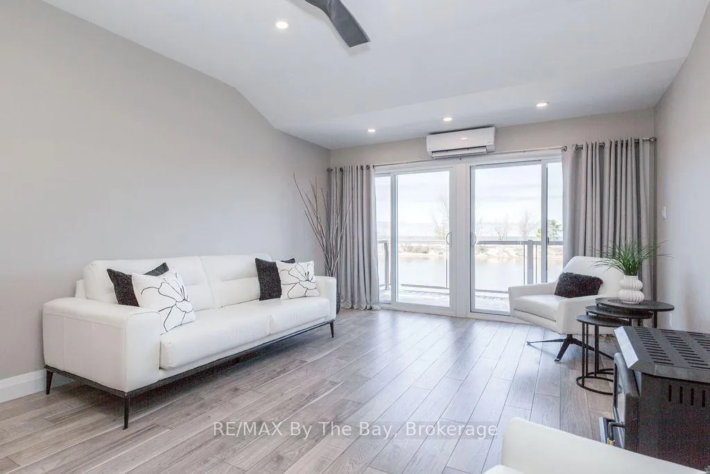 Photo 13 of Unit 7, 216 River Road E, Wasaga Beach — HOMEH