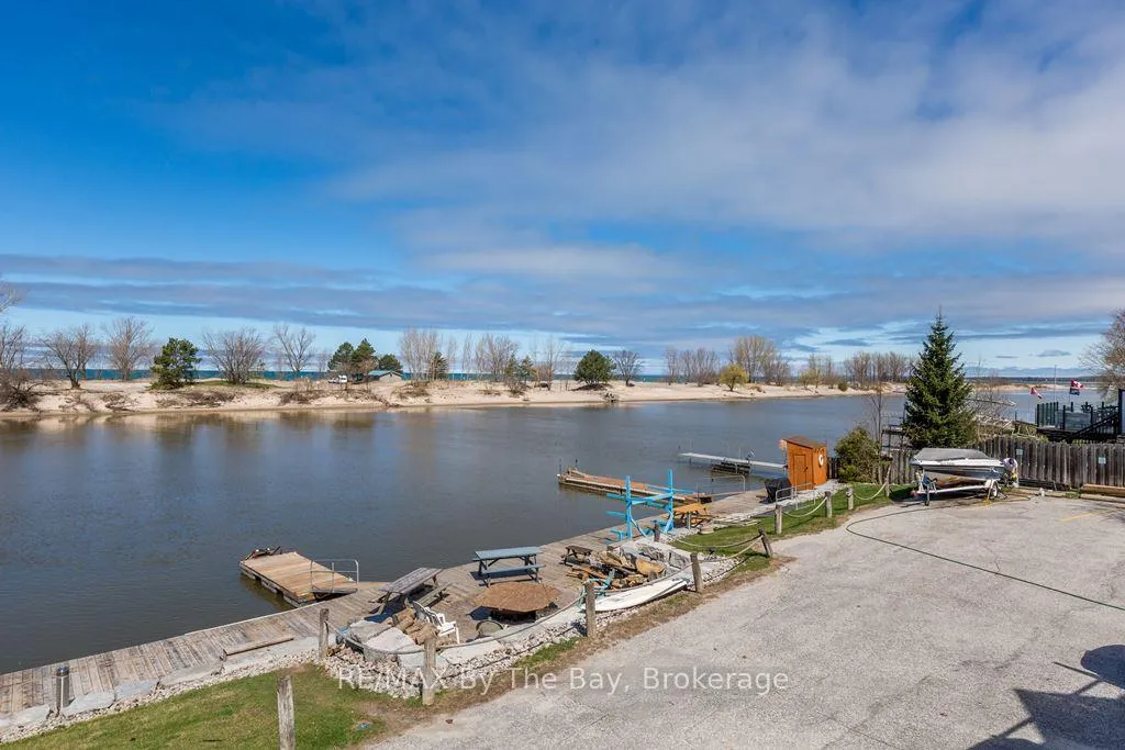 Photo 20 of Unit 7, 216 River Road E, Wasaga Beach — HOMEH