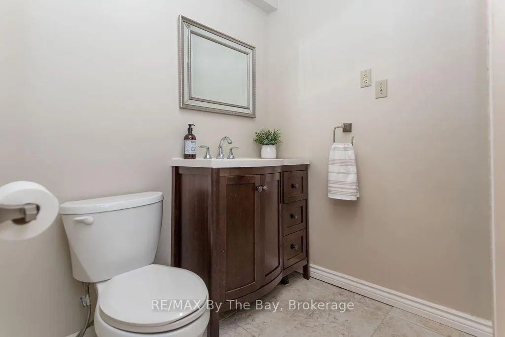 Photo 37 of Unit 7, 216 River Road E, Wasaga Beach — HOMEH