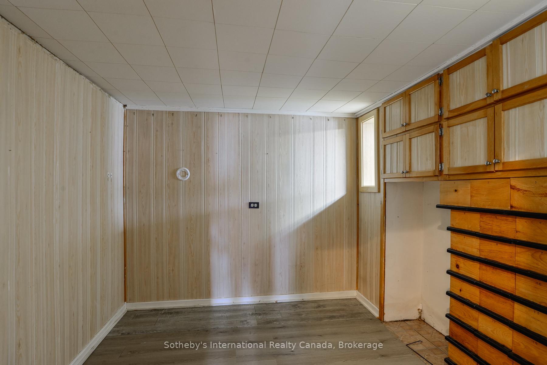Photo 11 of 255 Clarence Street, Gravenhurst, Muskoka (S) — HOMEH