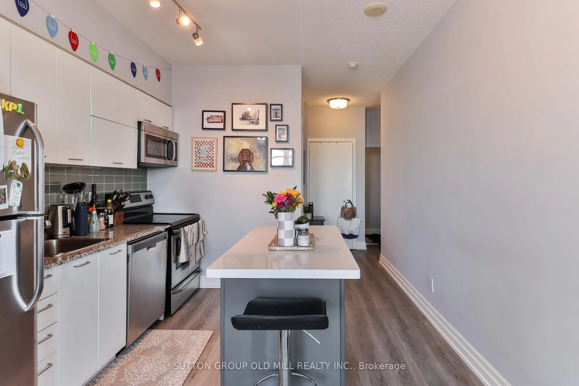 Photo 5 of Unit 2212, 38 Joe Shuster Way, Toronto, Niagara — HOMEH